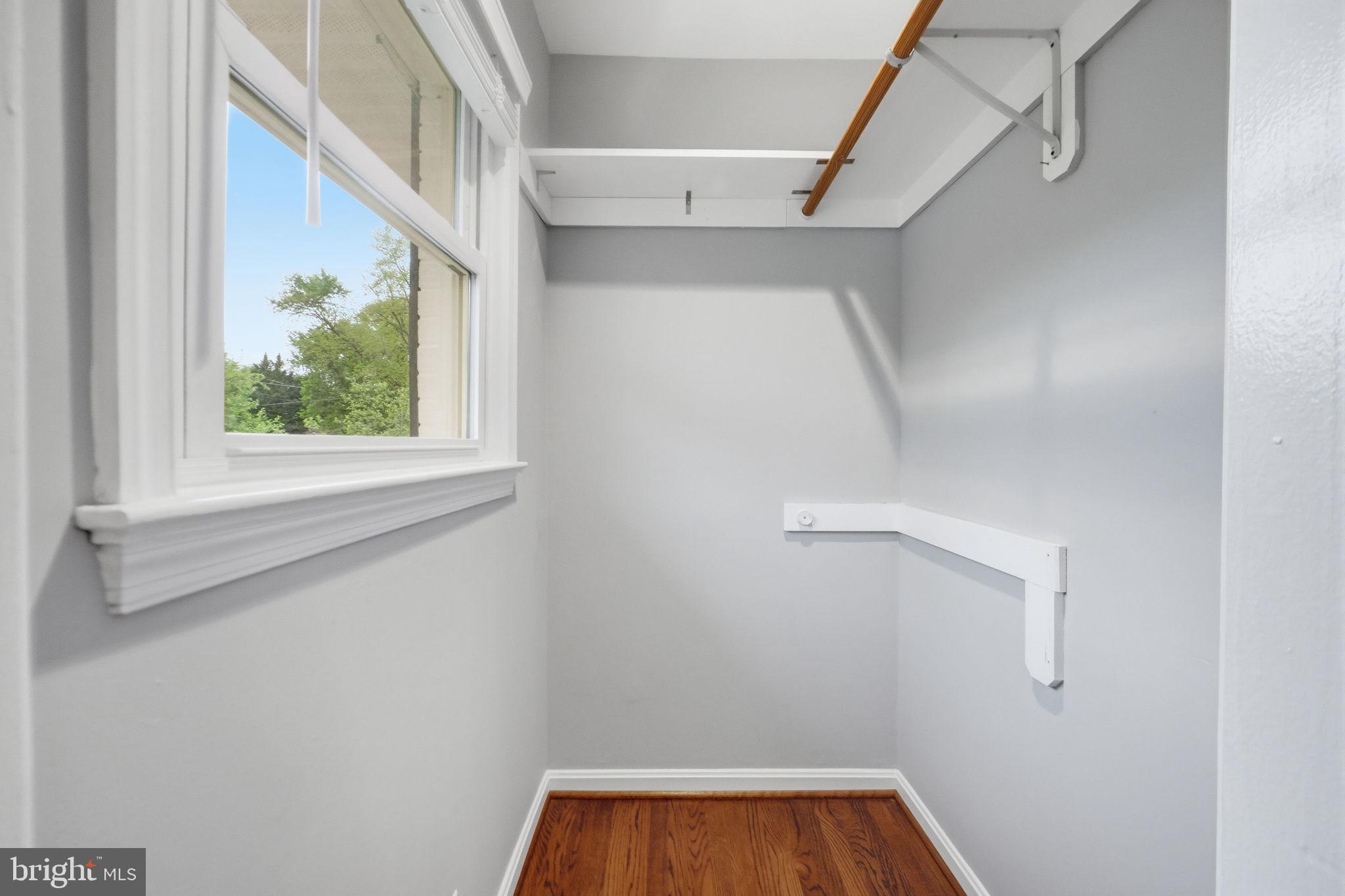 PINECREST ESTATES - Residential