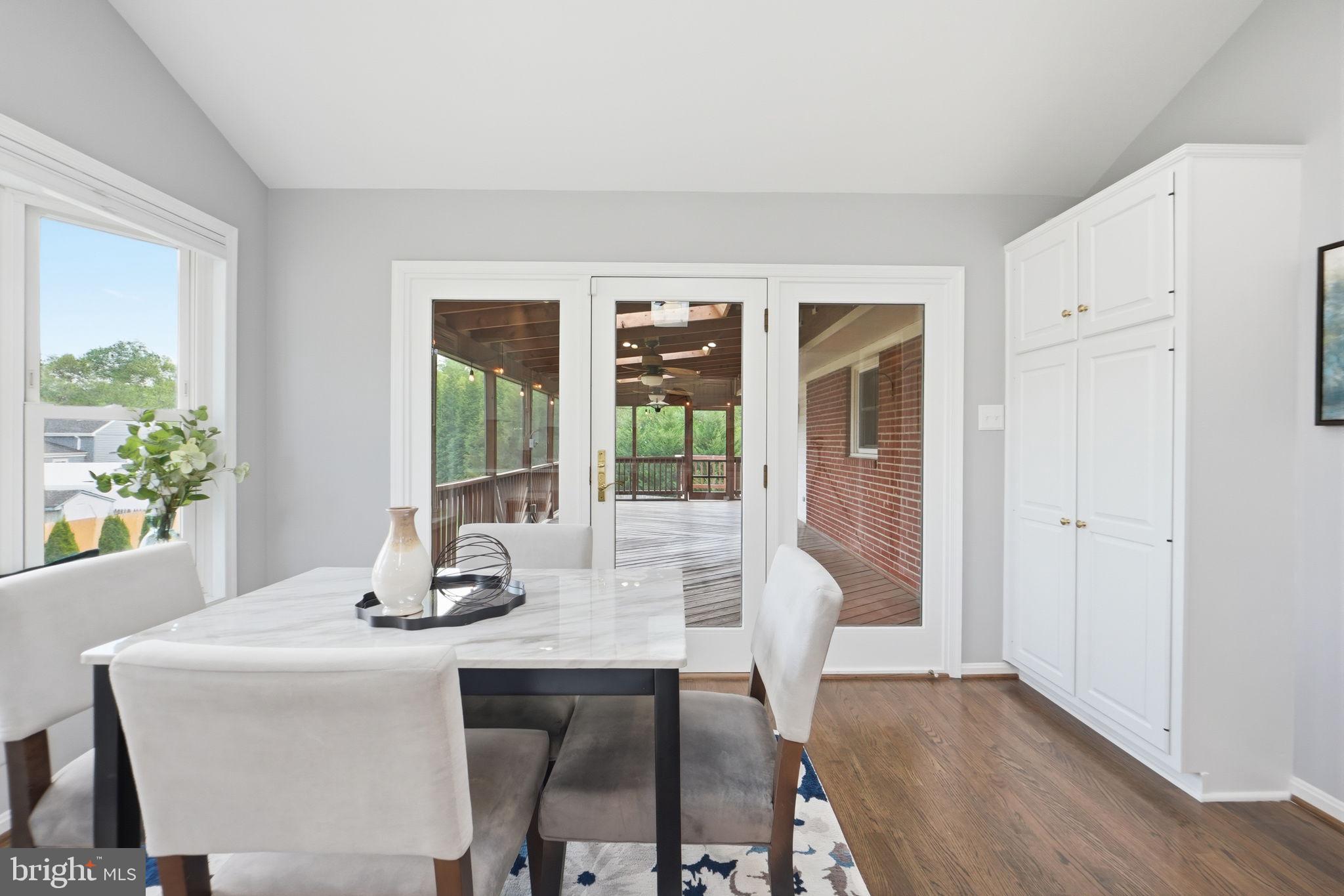 PINECREST ESTATES - Residential