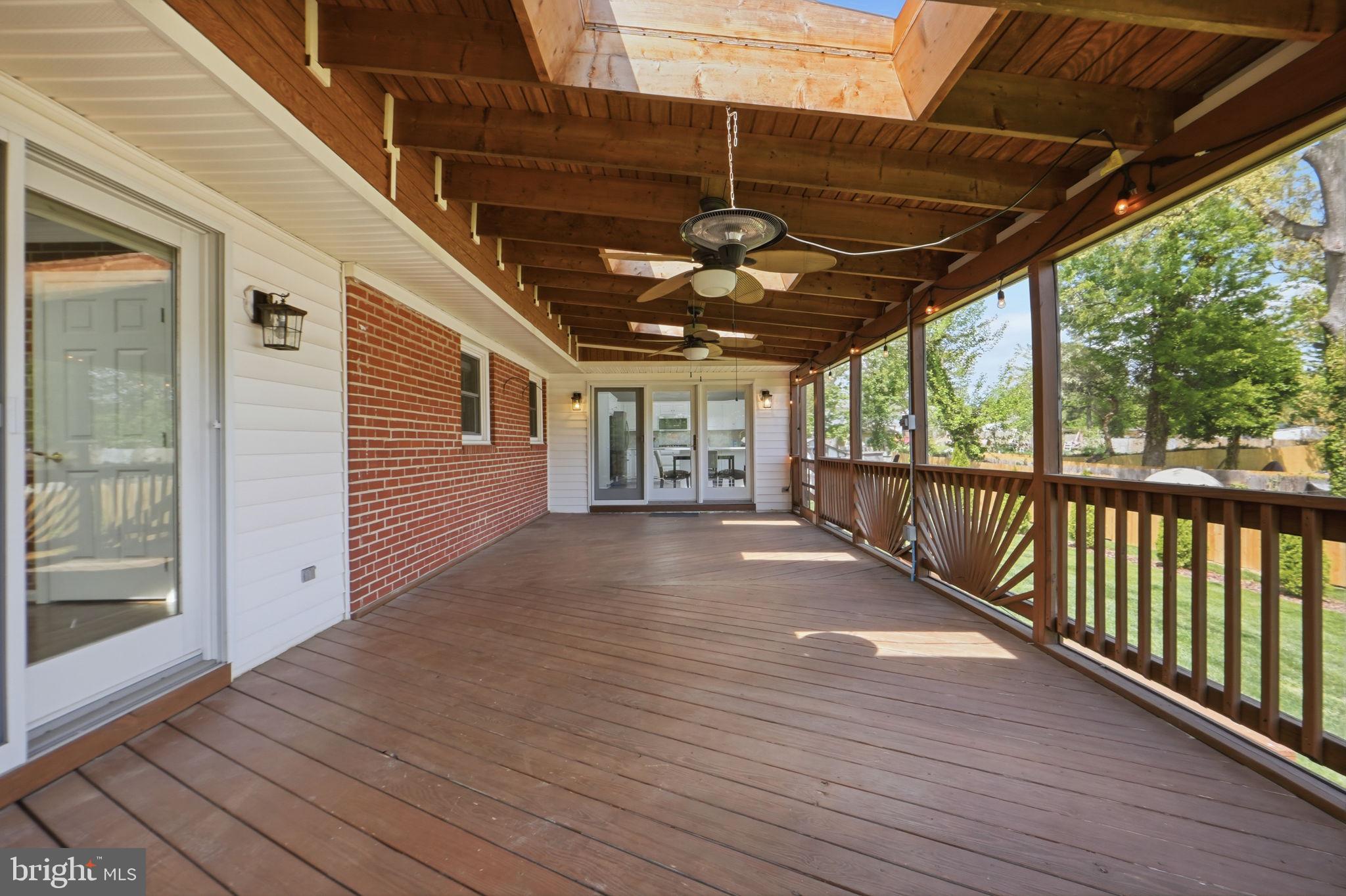 PINECREST ESTATES - Residential