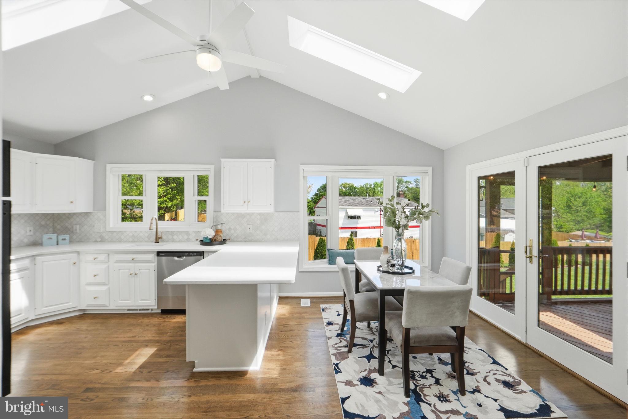 PINECREST ESTATES - Residential