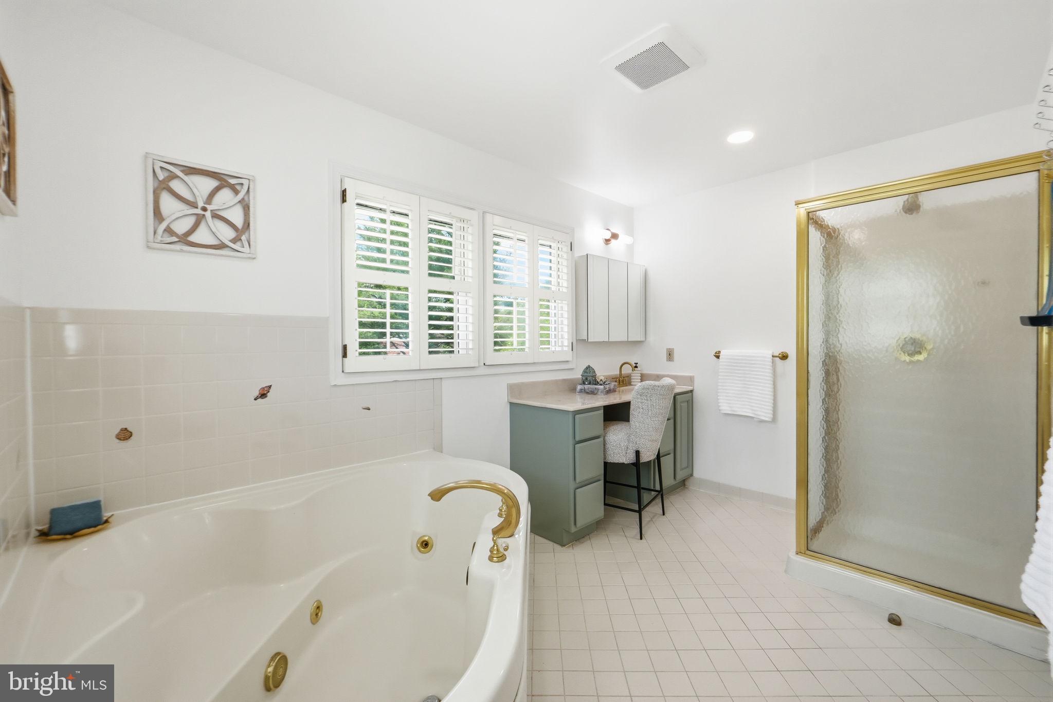 PINECREST ESTATES - Residential