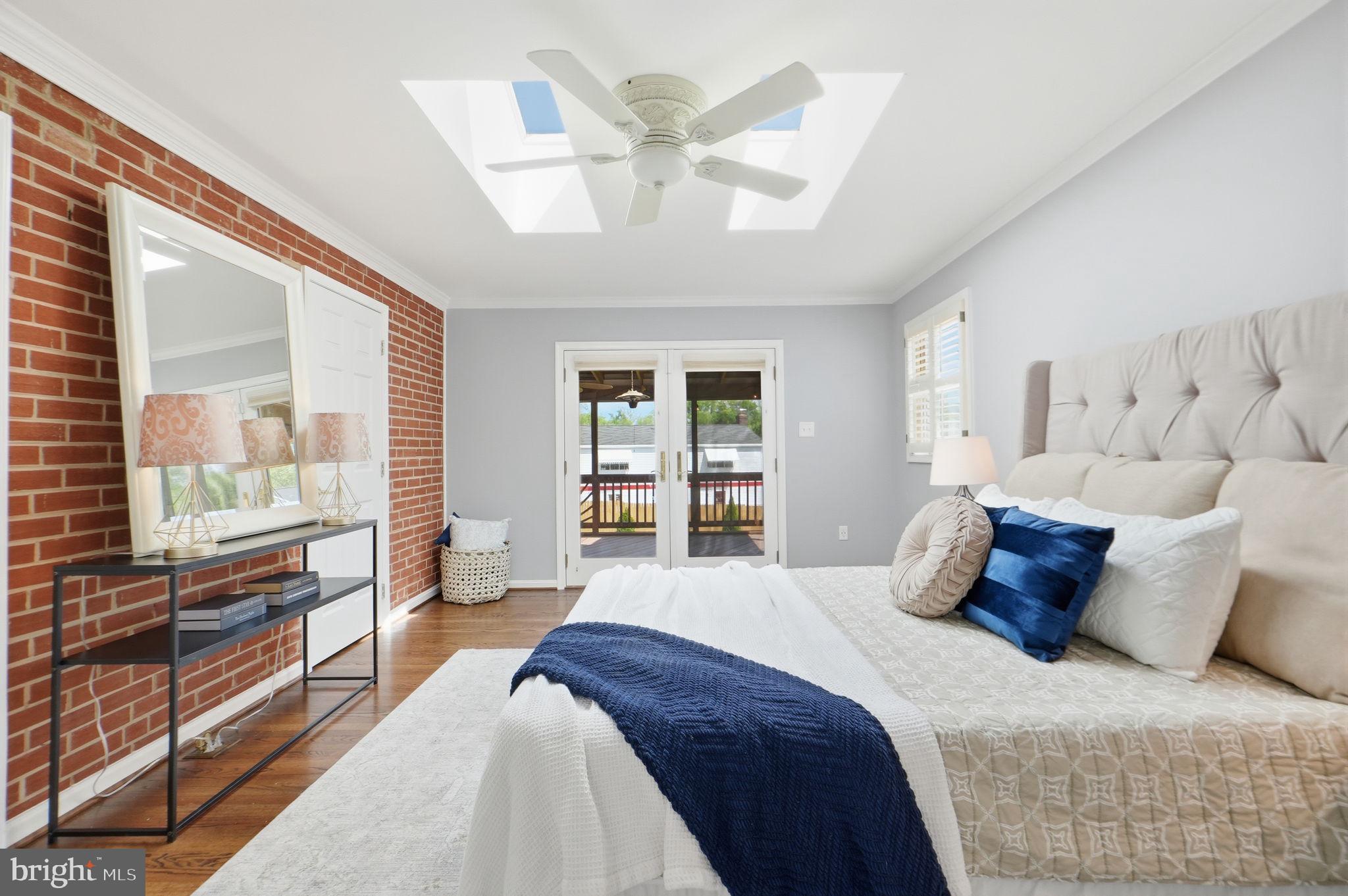 PINECREST ESTATES - Residential