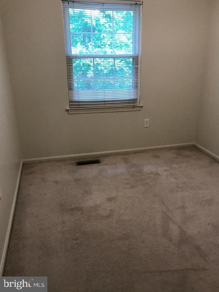 PINEWOOD GREENS - Residential Lease