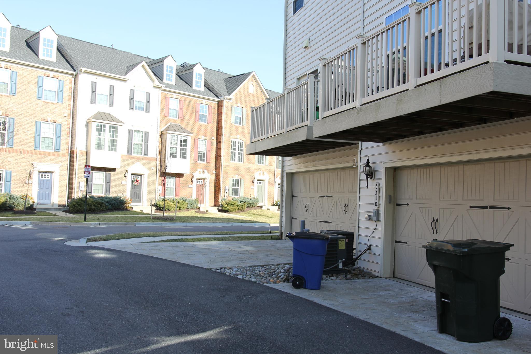 GREENBELT STATION - Residential