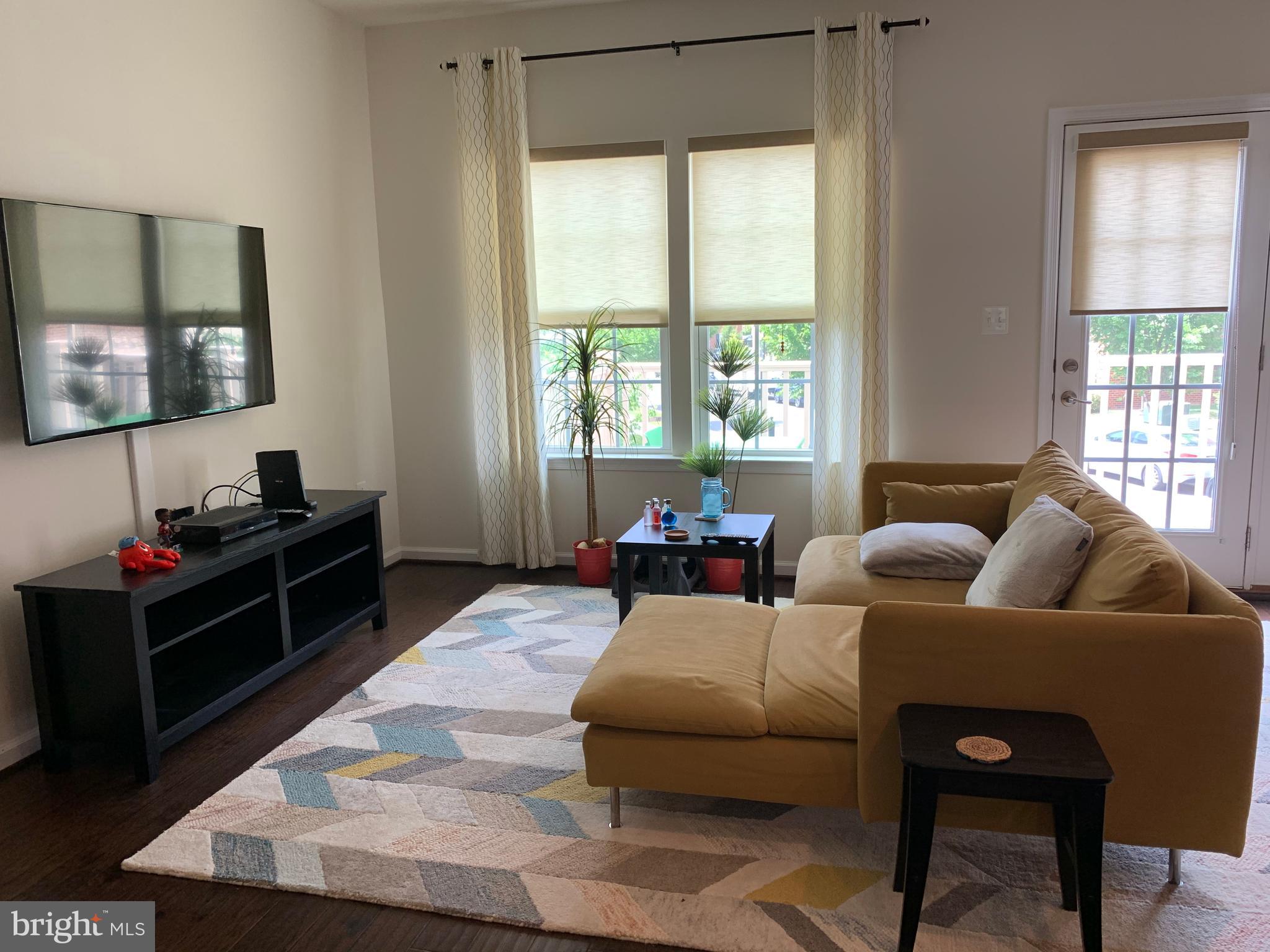 GREENBELT STATION - Residential