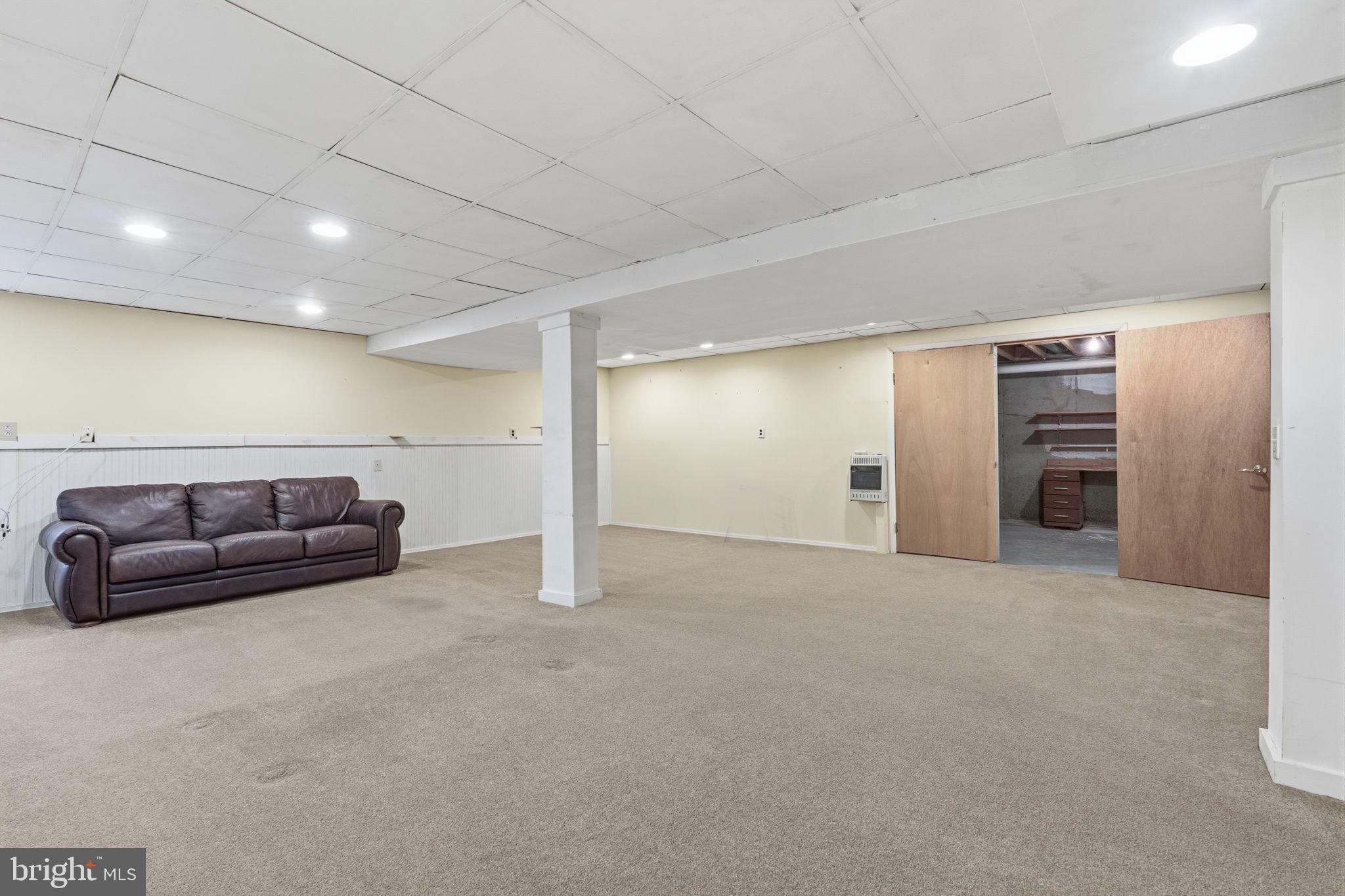 FLOWERS MILL - Residential