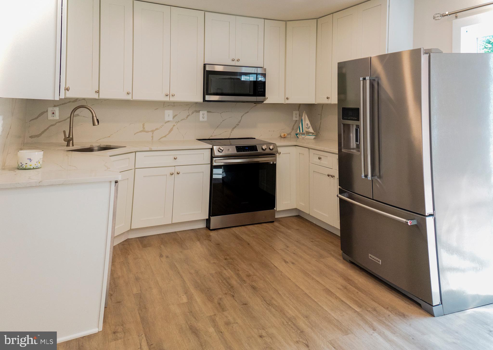4048 SPRING RUN COURT