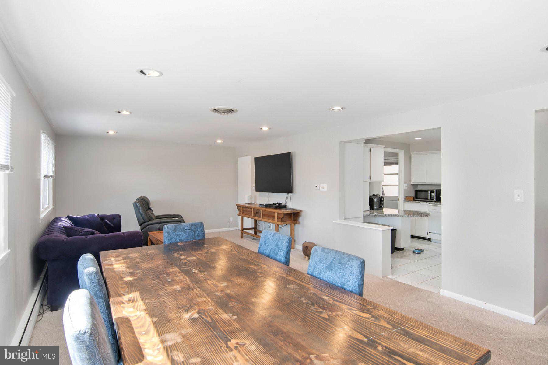 CAMPUS HILLS - Residential