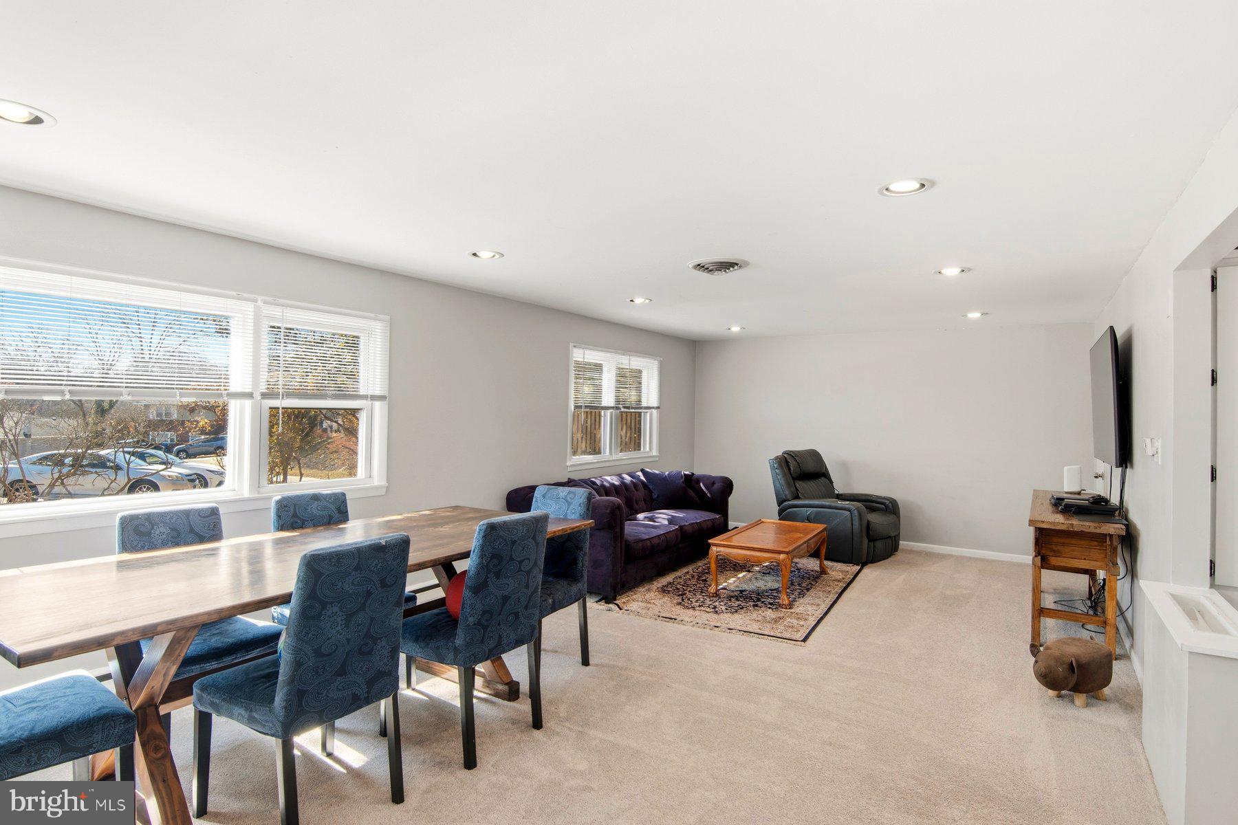 CAMPUS HILLS - Residential