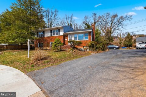 Homes For Sale - 802 Shaw Court<br/> TOWSON, MD 21286