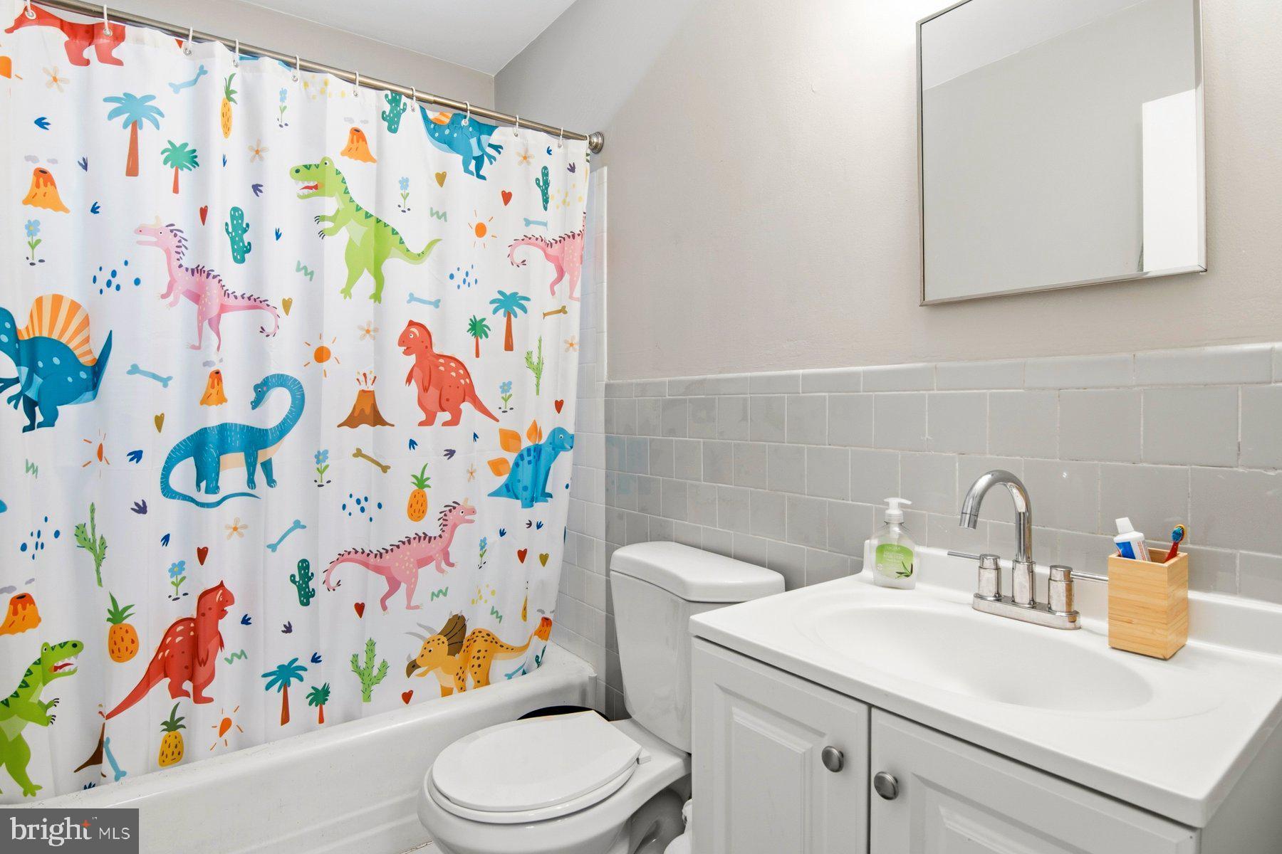 CAMPUS HILLS - Residential