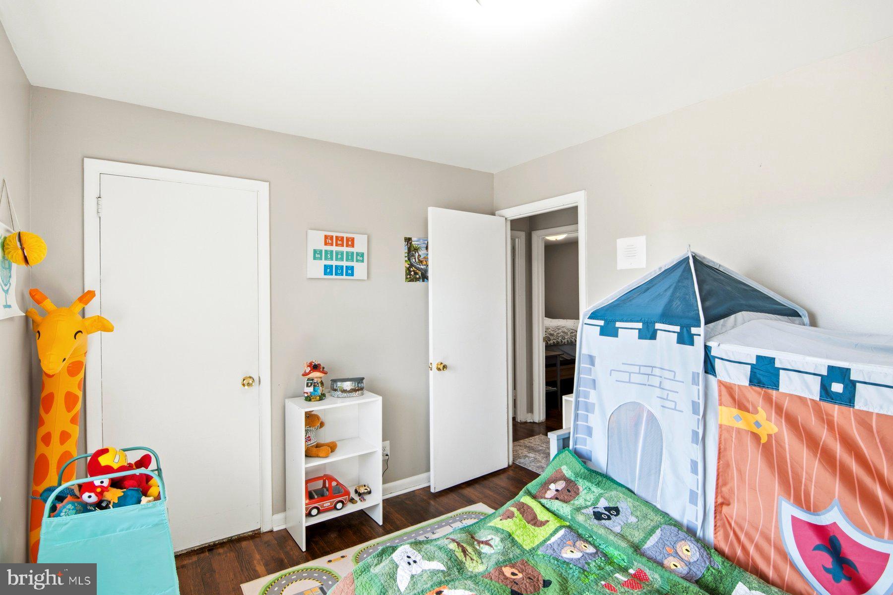 CAMPUS HILLS - Residential