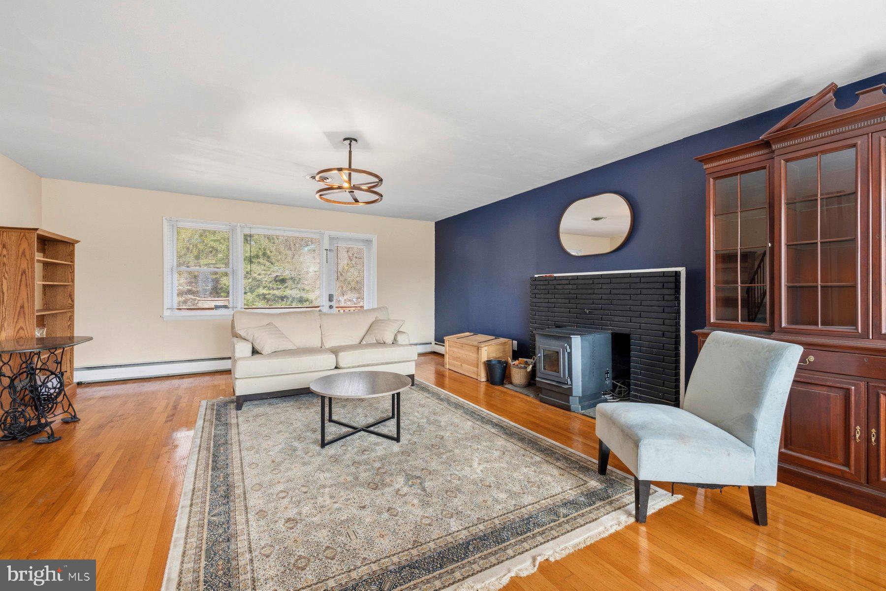 CAMPUS HILLS - Residential