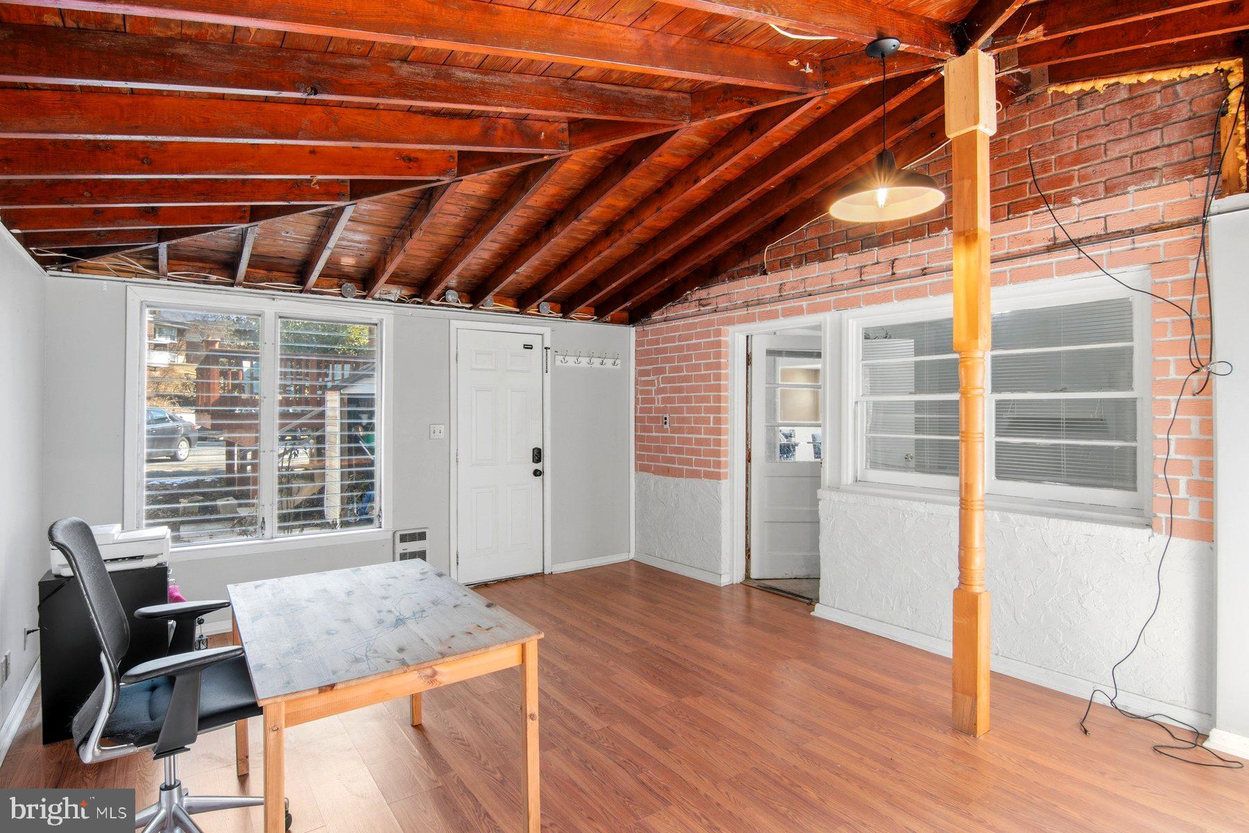 CAMPUS HILLS - Residential