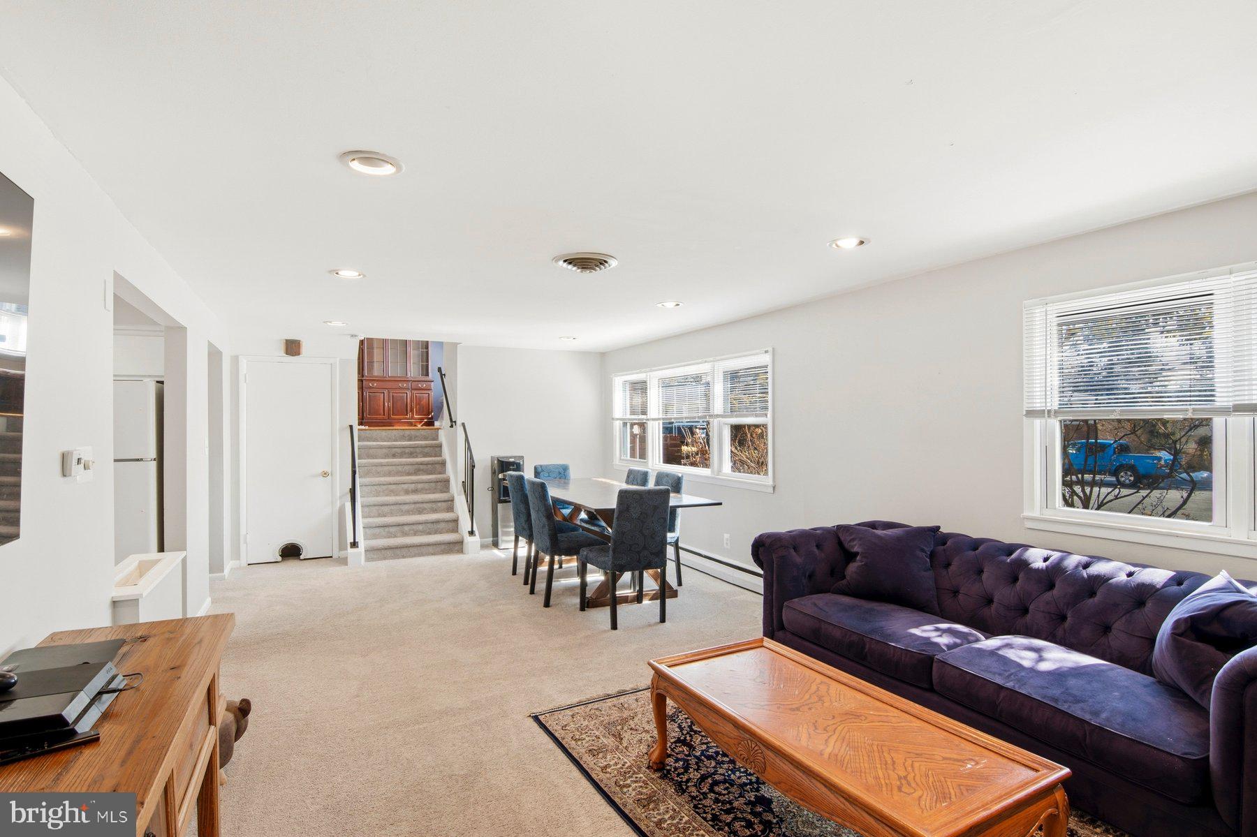 CAMPUS HILLS - Residential