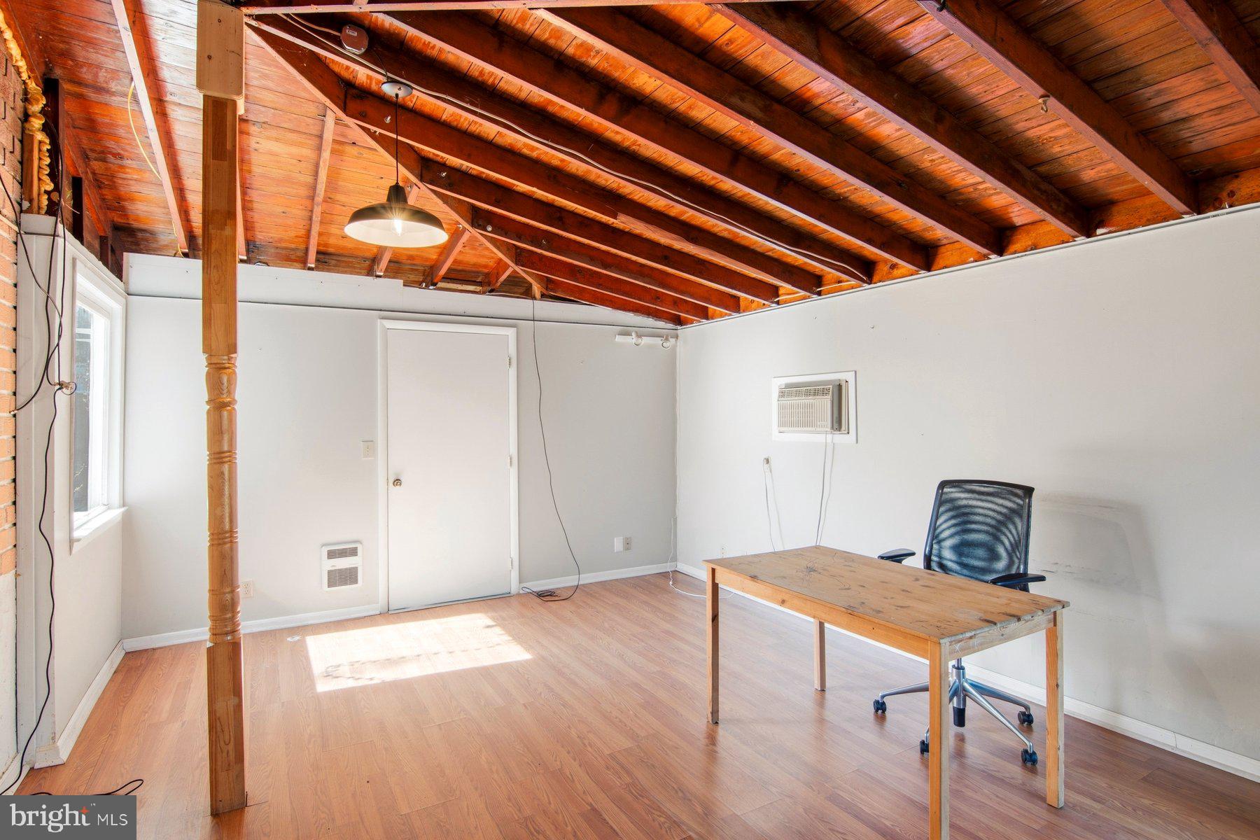 CAMPUS HILLS - Residential