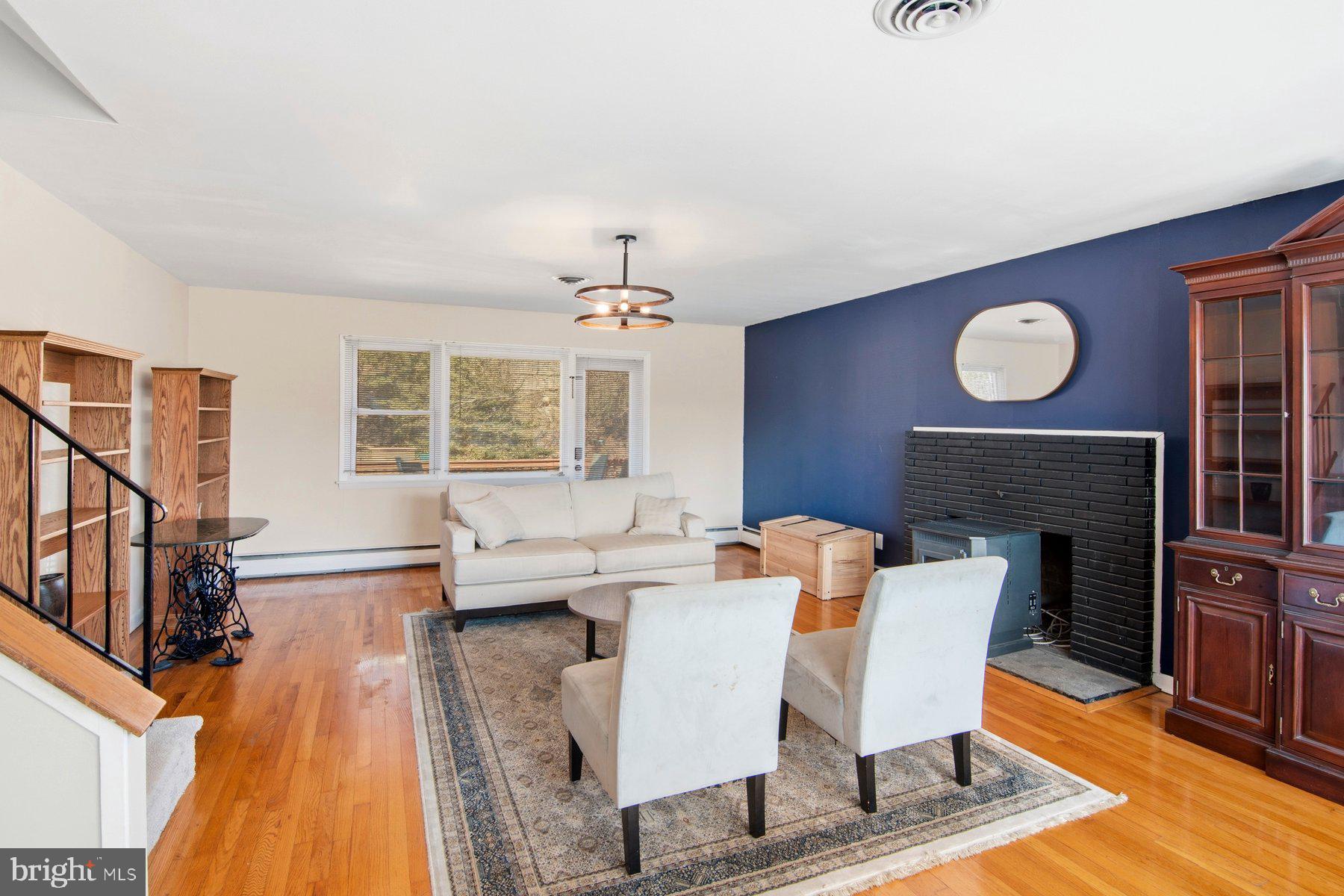 CAMPUS HILLS - Residential