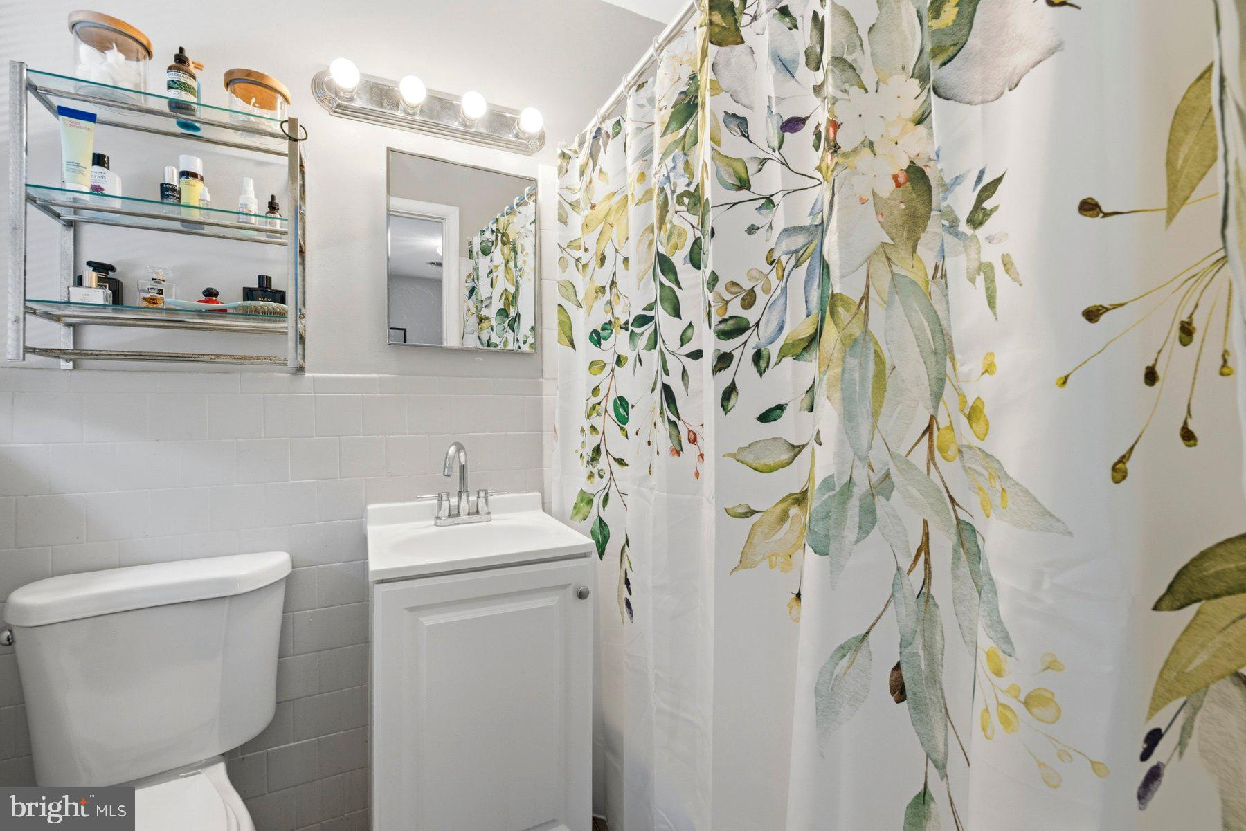 CAMPUS HILLS - Residential