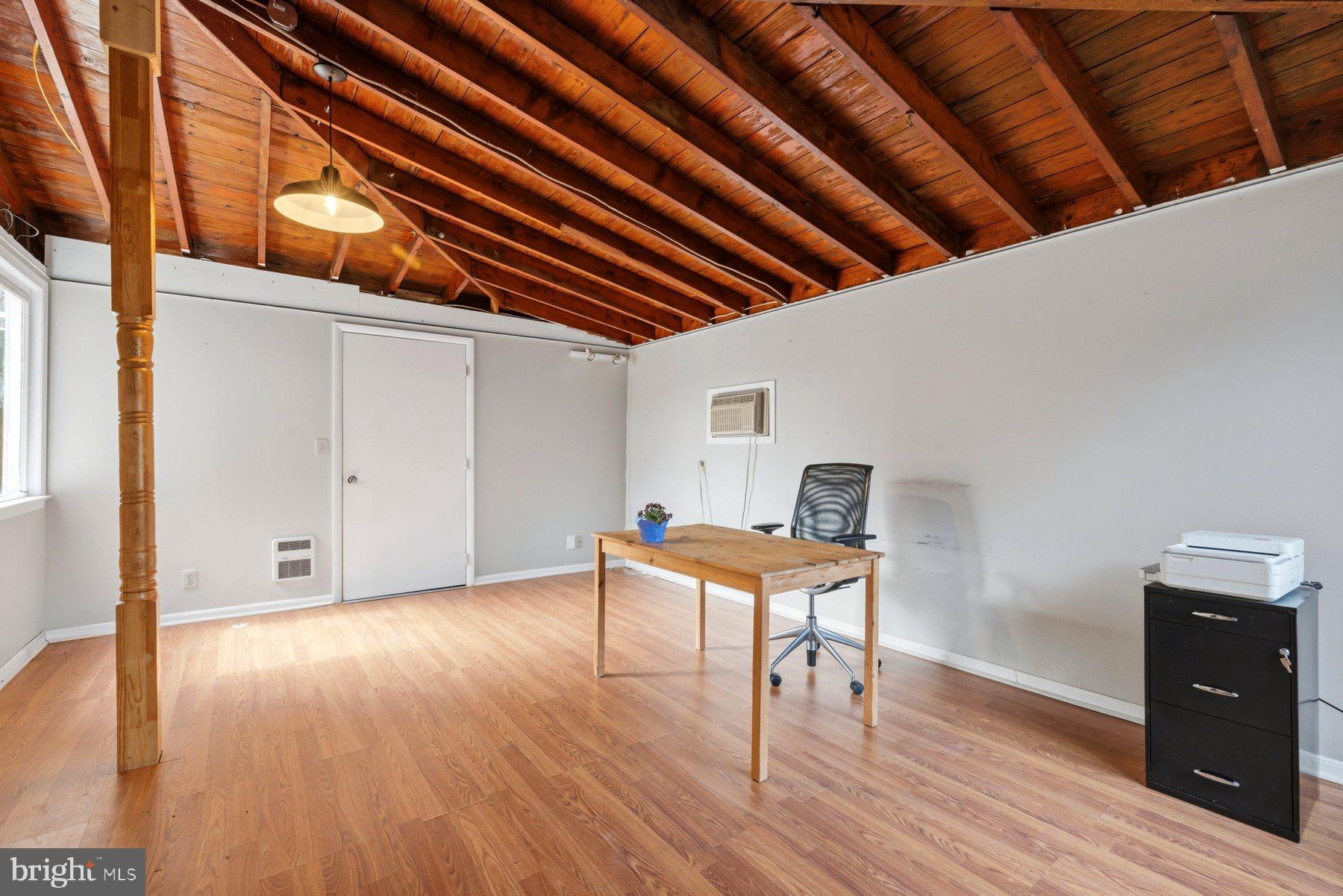 CAMPUS HILLS - Residential