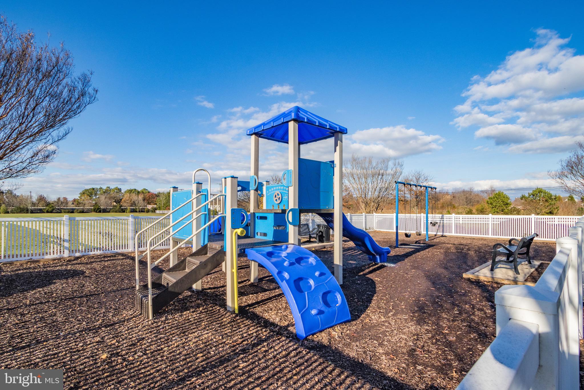 VILLAGES OF FIVE POINTS-EAST - Residential