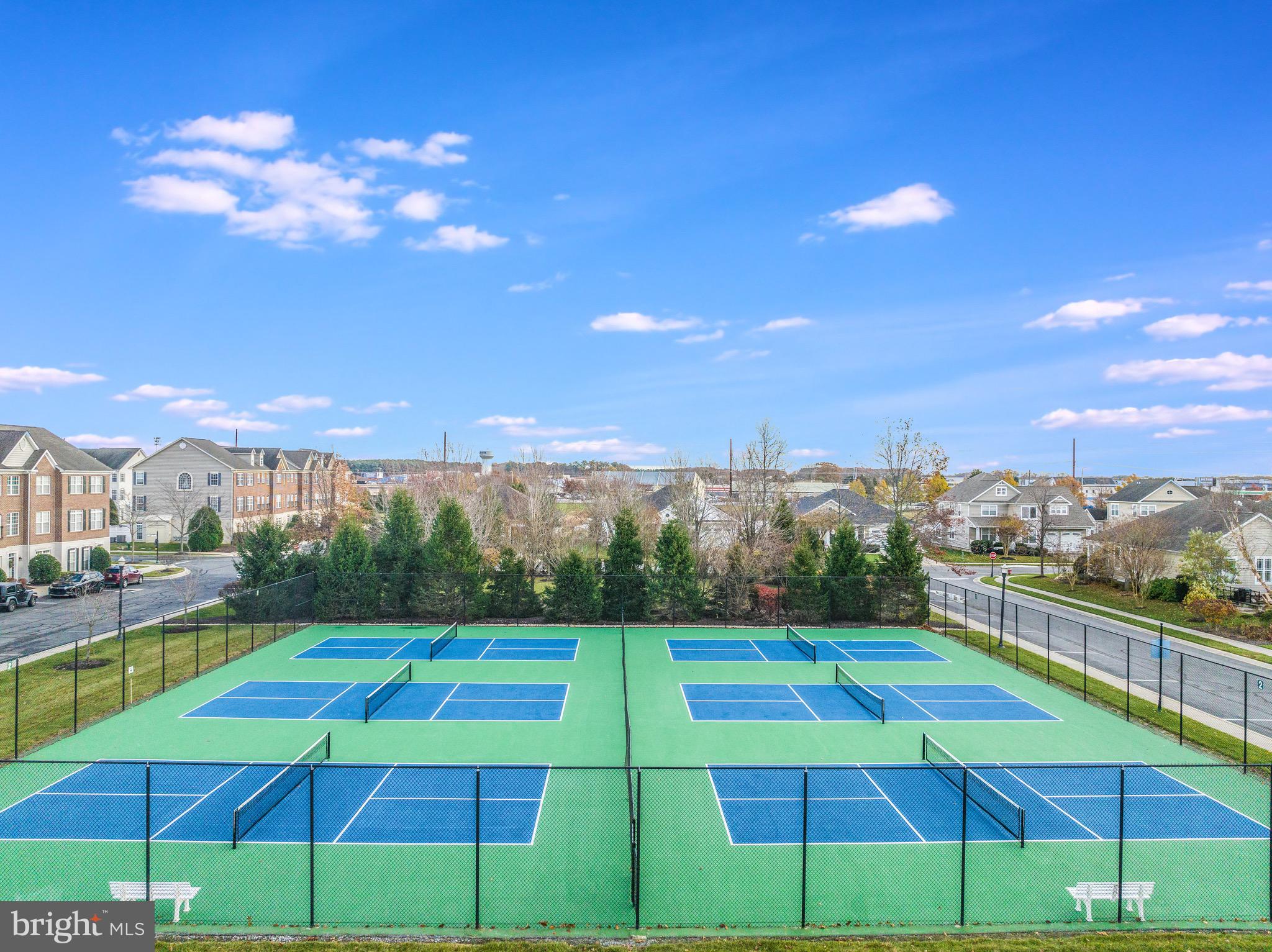 VILLAGES OF FIVE POINTS-EAST - Residential