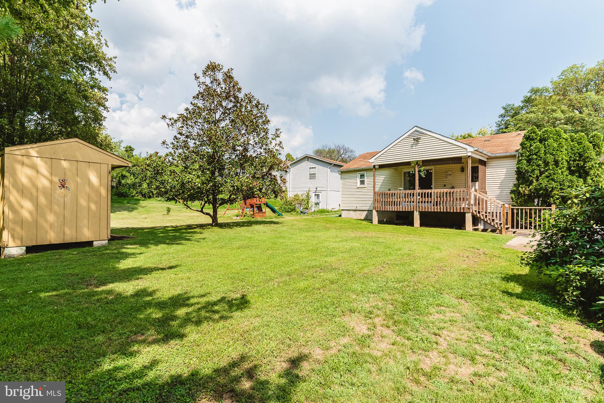 HILLSIDE - Residential