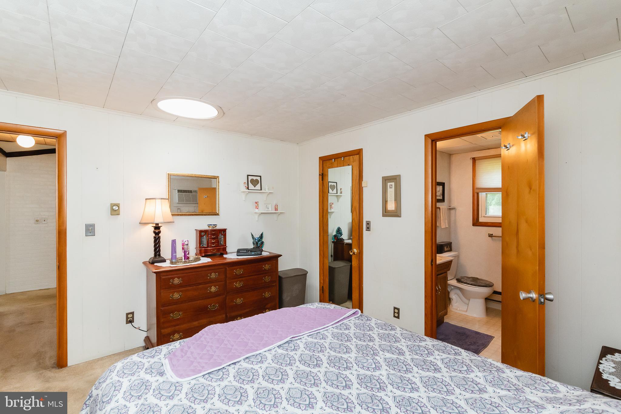 HILLSIDE - Residential