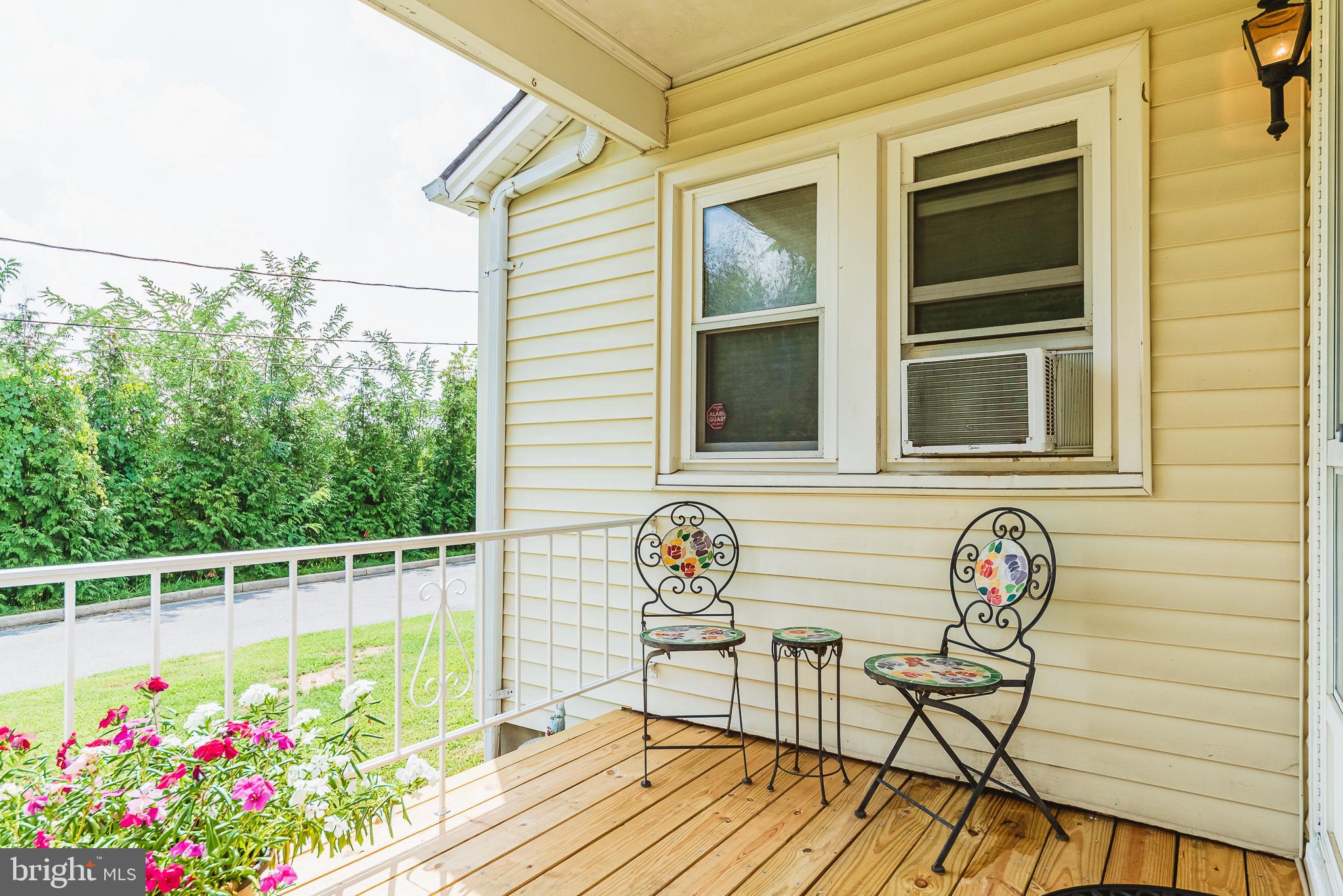 HILLSIDE - Residential