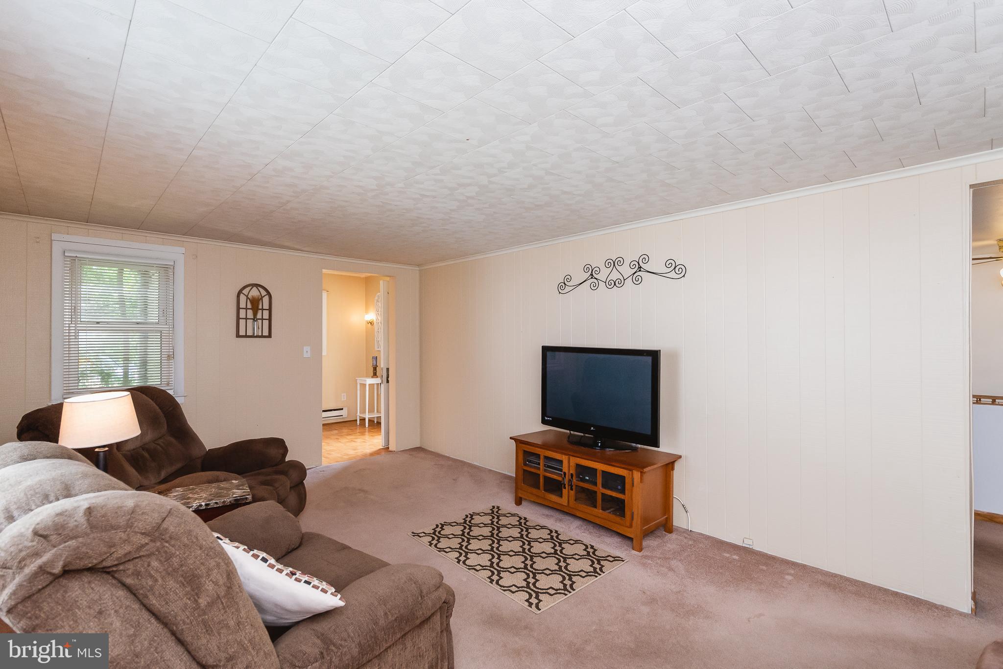 HILLSIDE - Residential