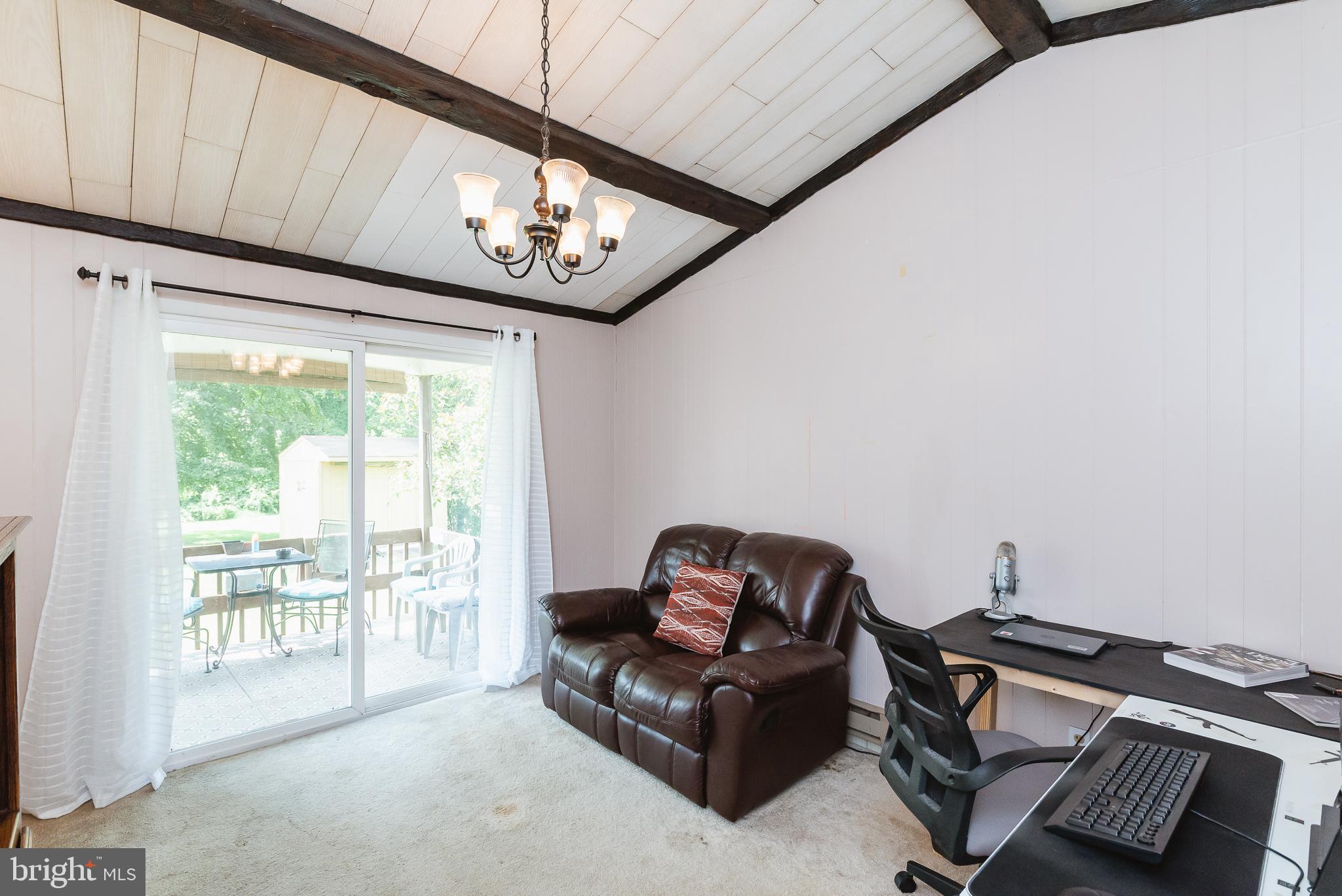 HILLSIDE - Residential