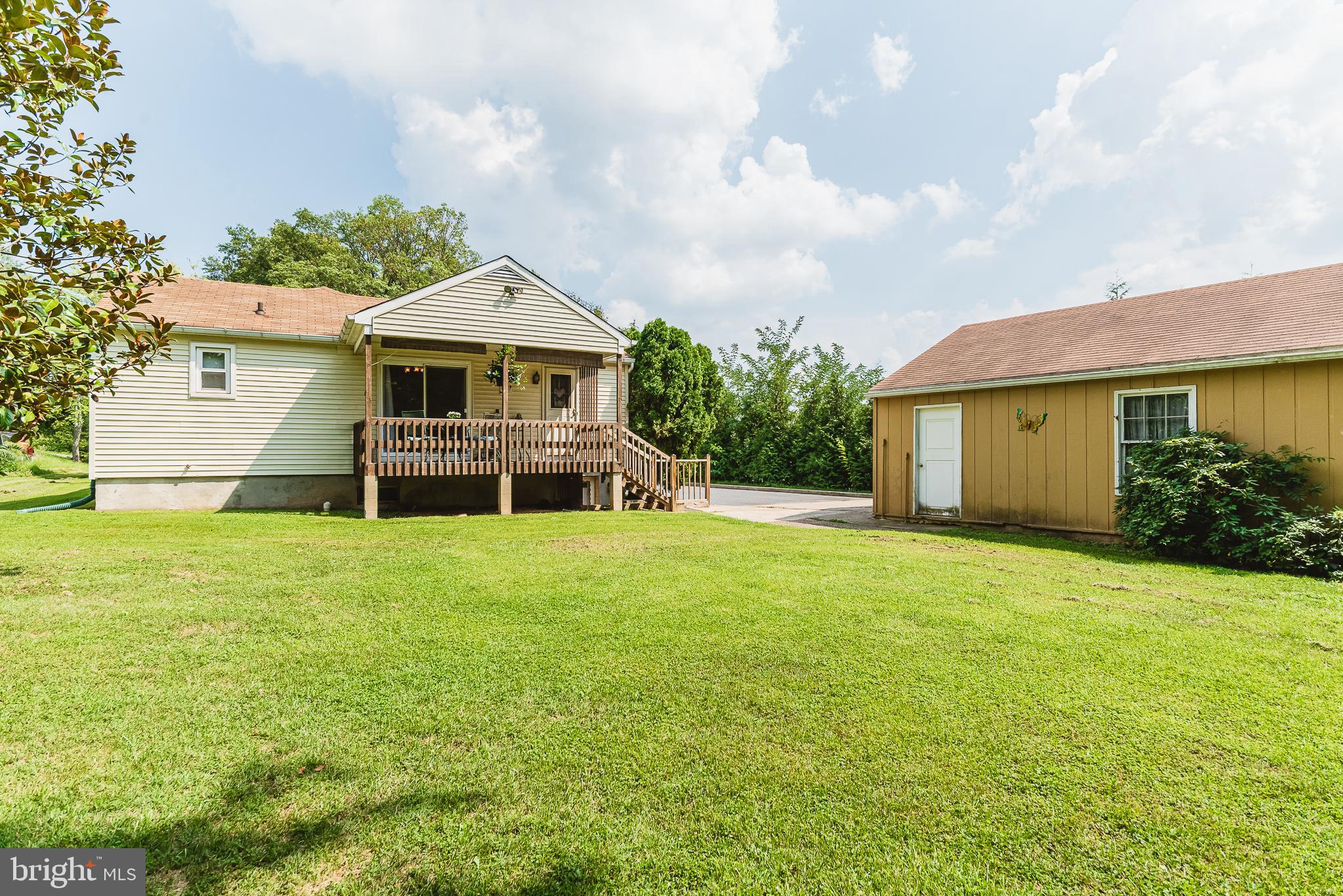 HILLSIDE - Residential