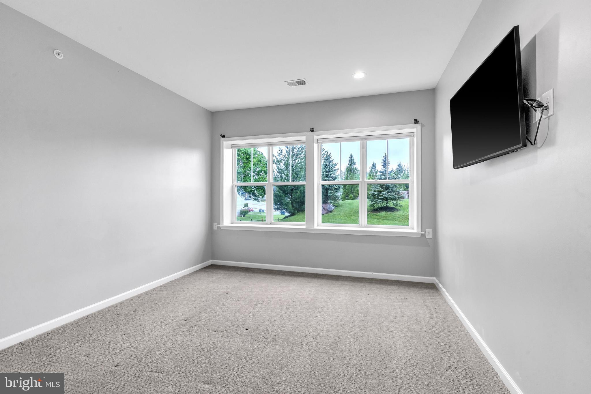 RESERVE WEST GOSHEN - Residential