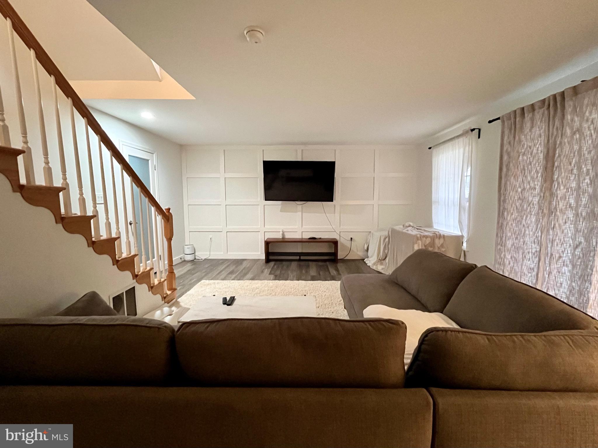 MONTCLAIR - Residential Lease