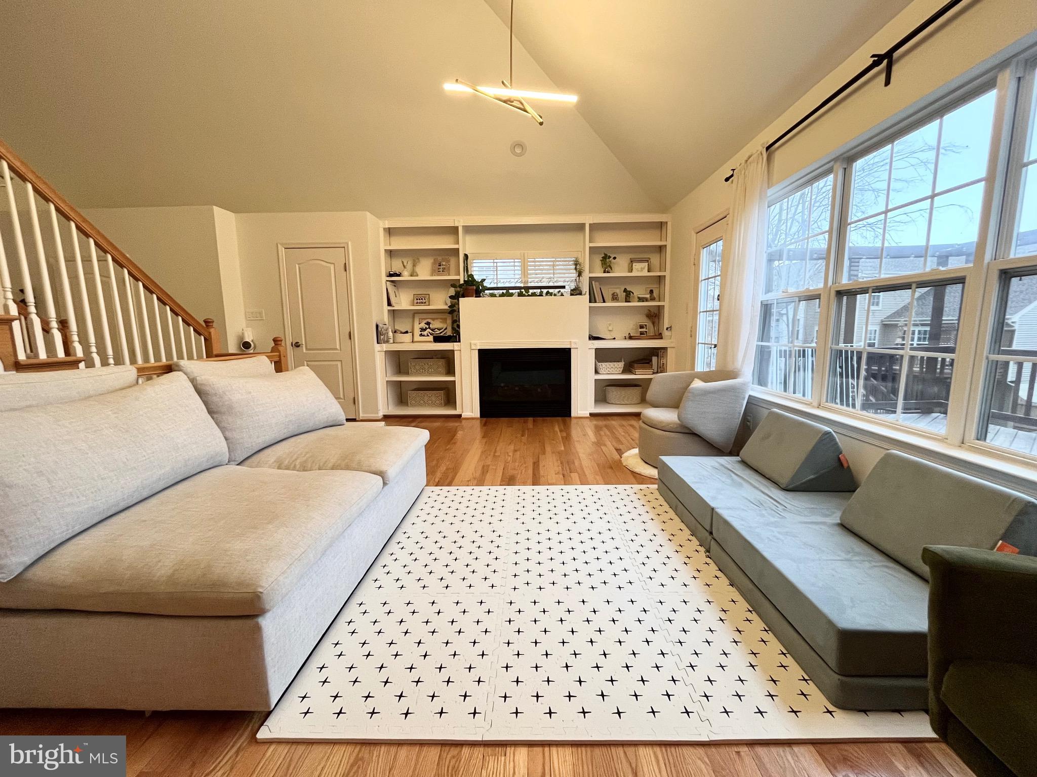 MONTCLAIR - Residential Lease