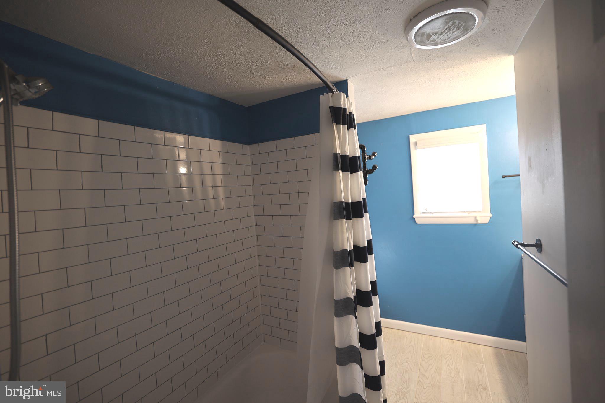 ROSSINI PROPERTY - Residential Lease