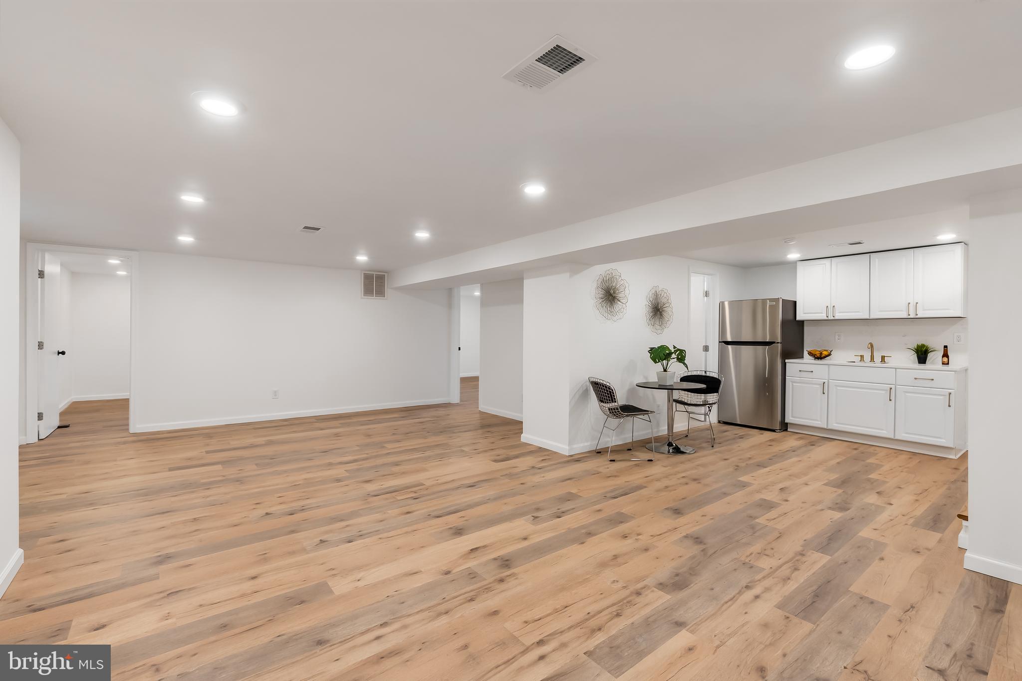 DAMASCUS OUTSIDE - Residential