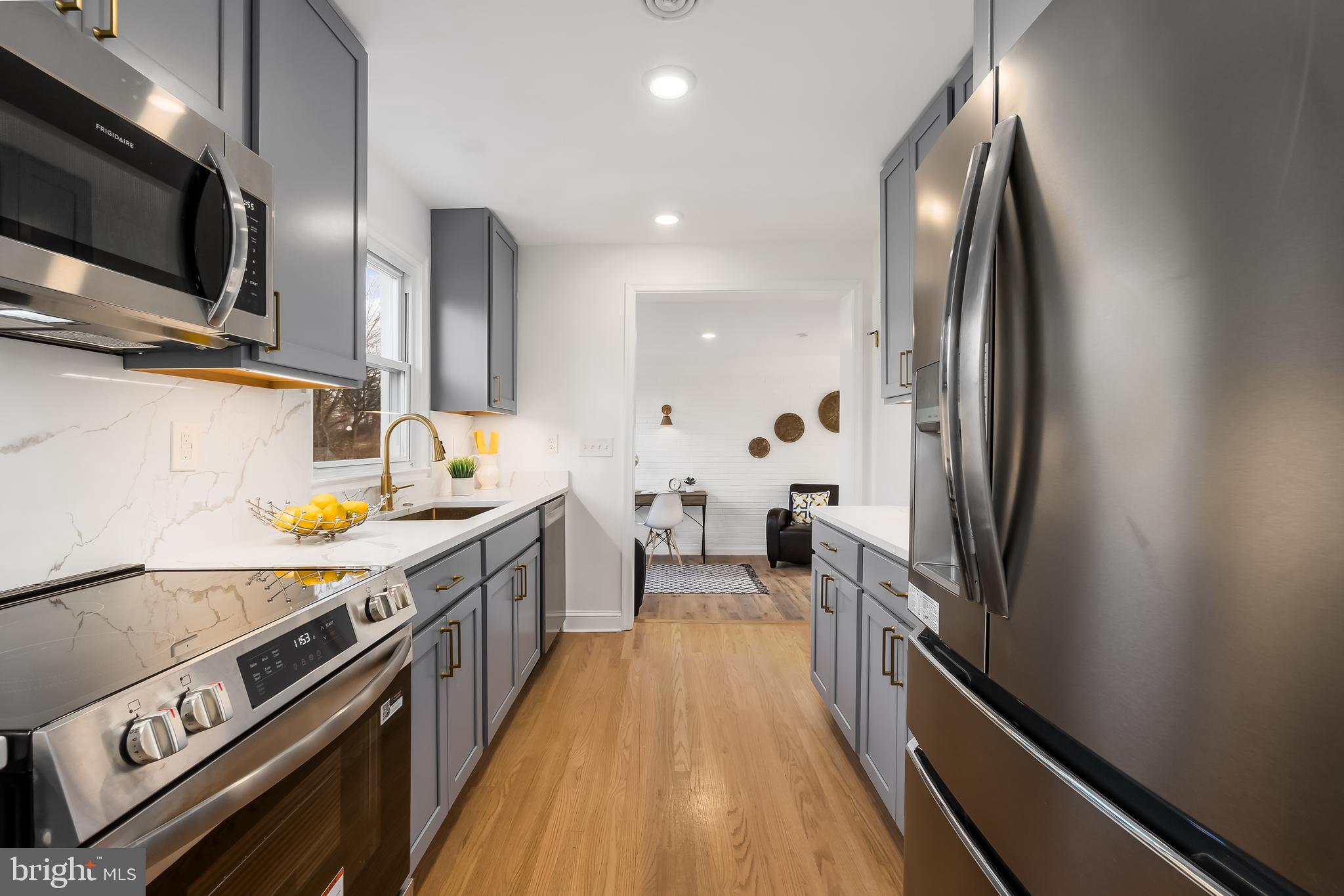 DAMASCUS OUTSIDE - Residential