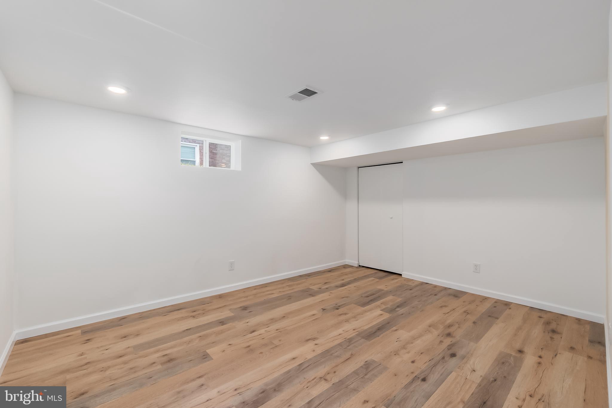 DAMASCUS OUTSIDE - Residential