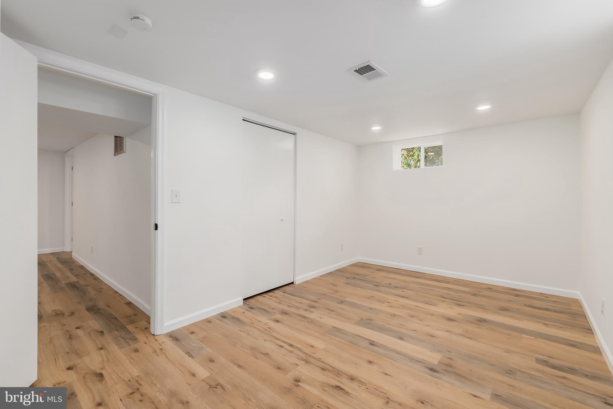 DAMASCUS OUTSIDE - Residential