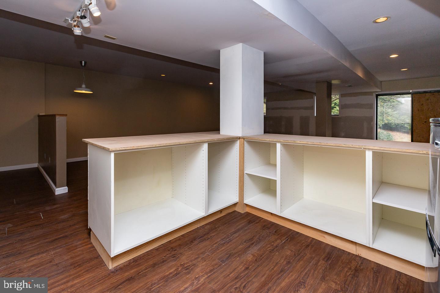 BRYN MAWR - Residential