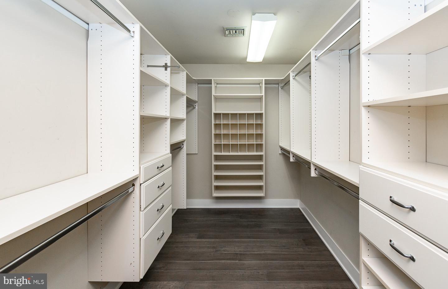 BRYN MAWR - Residential