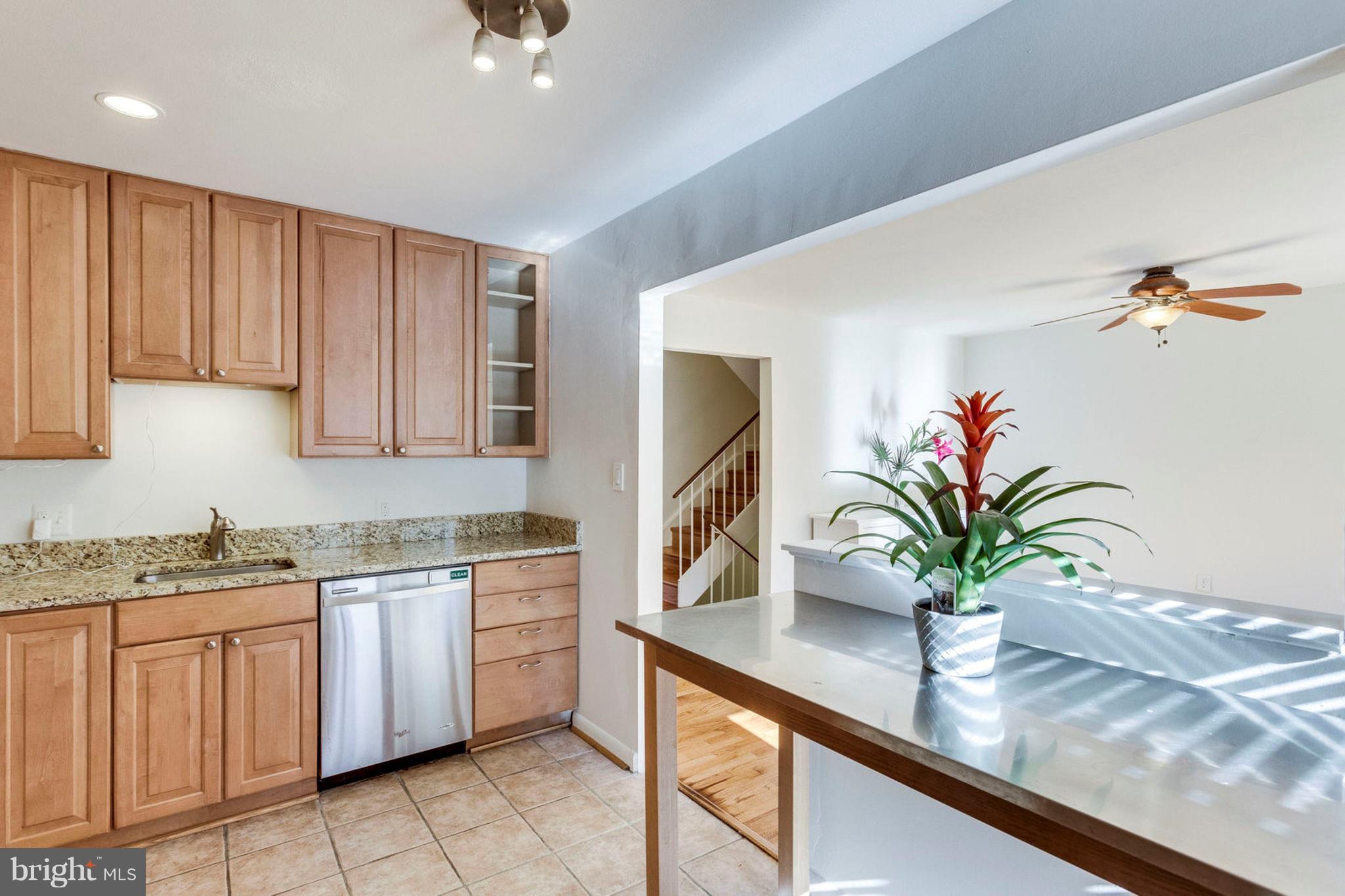 RESTON - Residential