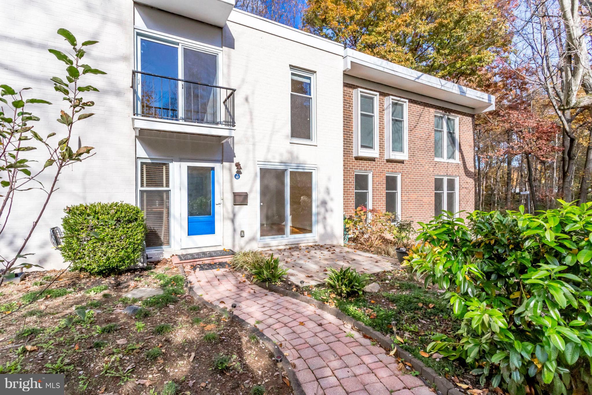 RESTON - Residential