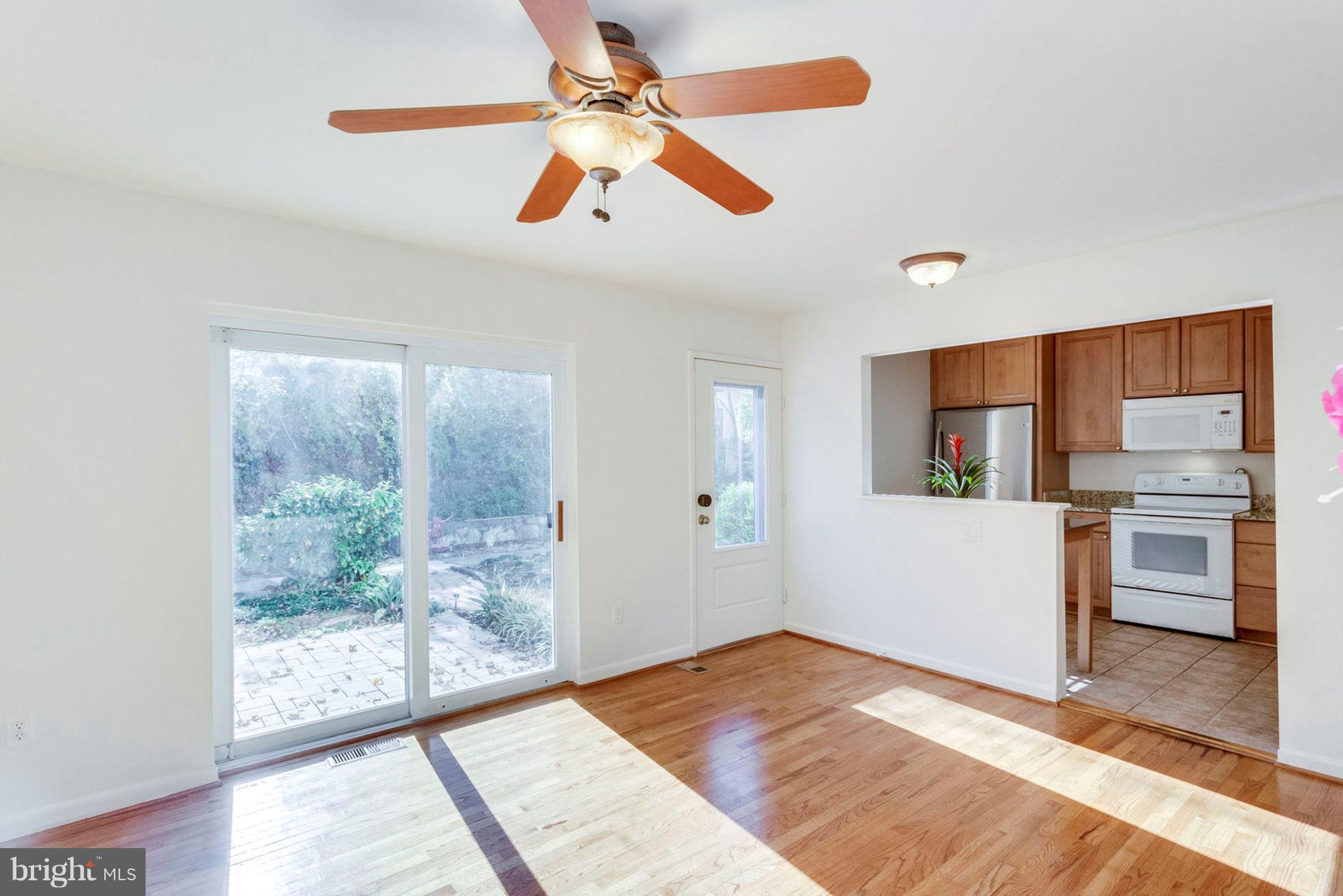 RESTON - Residential