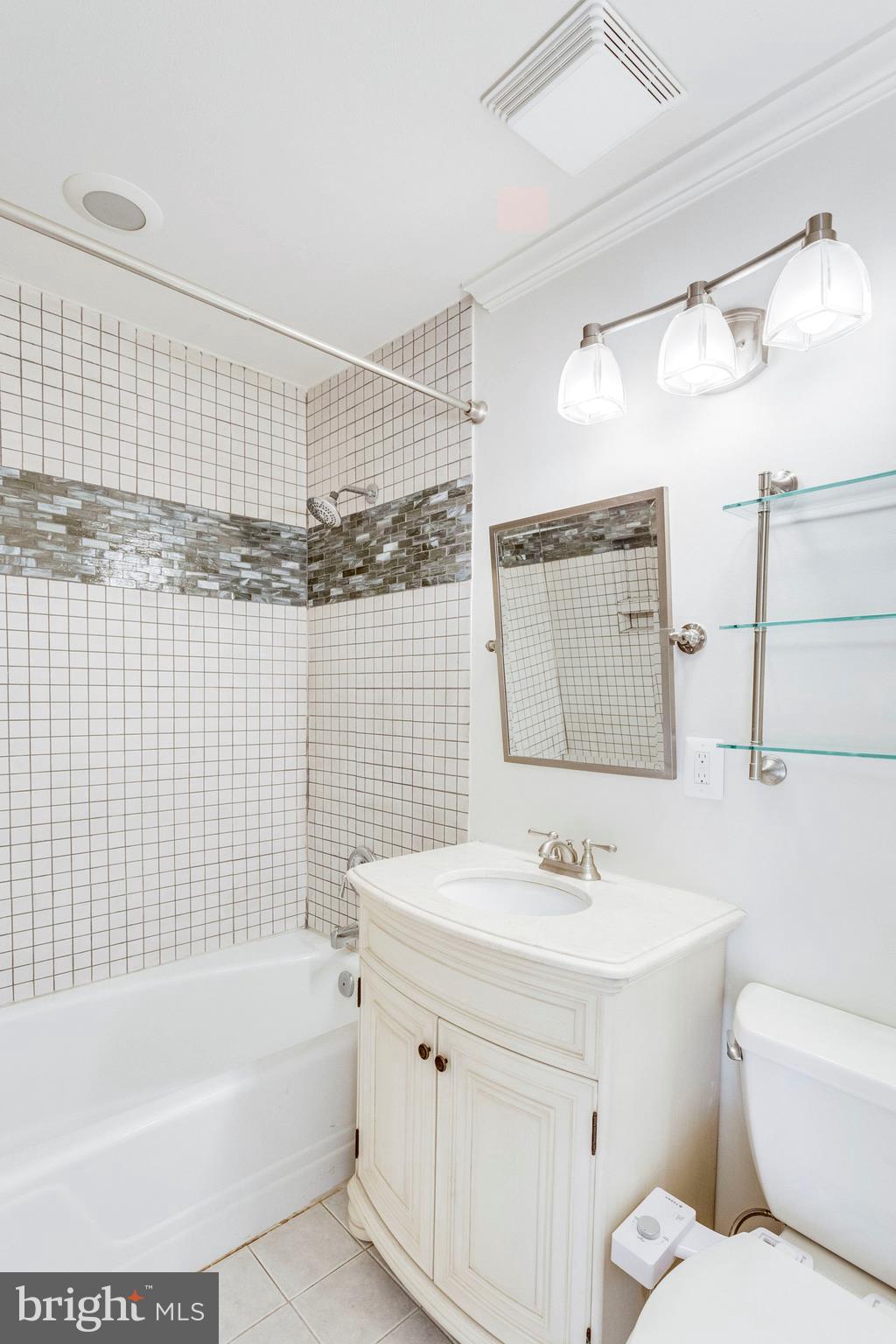 RESTON - Residential