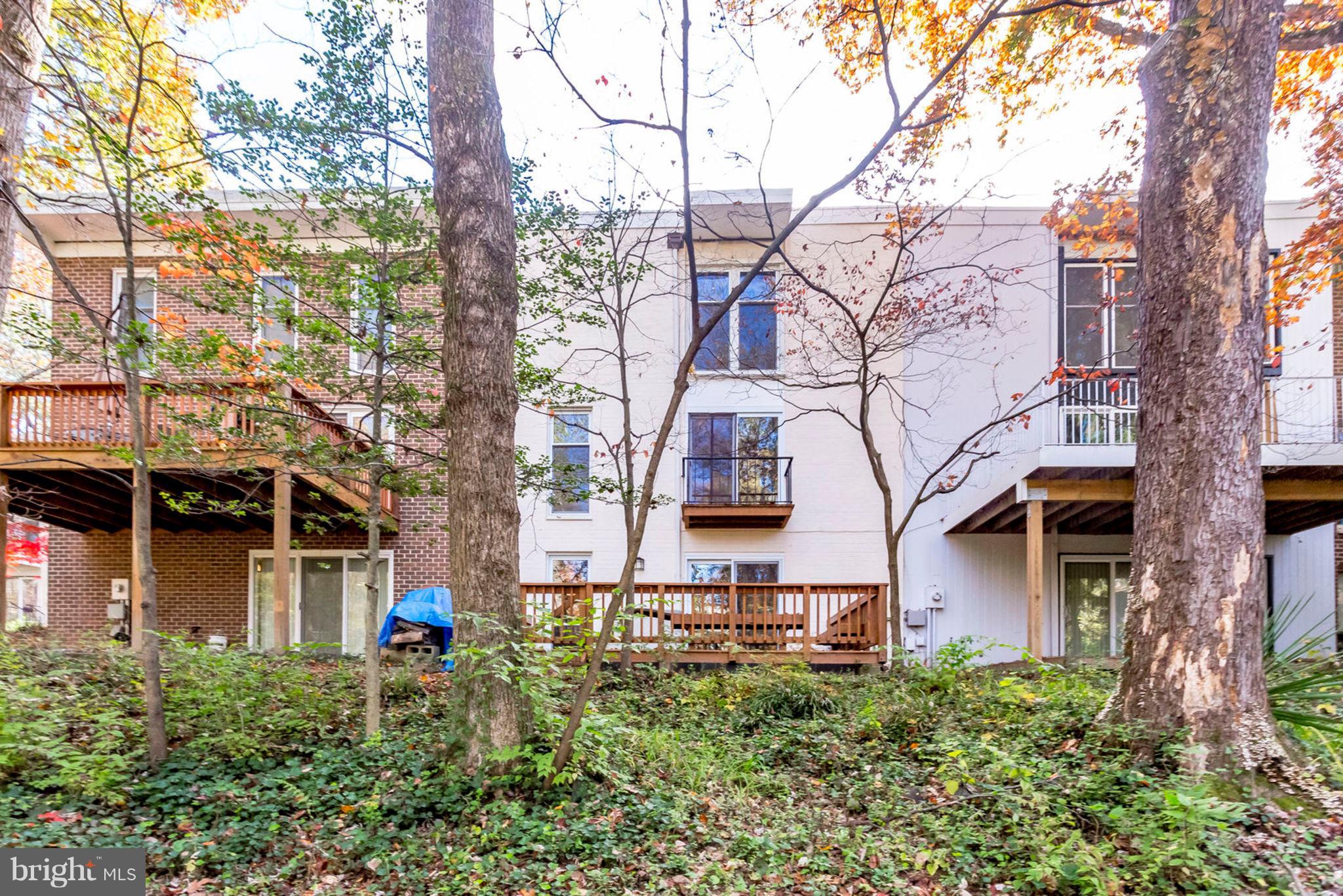 RESTON - Residential