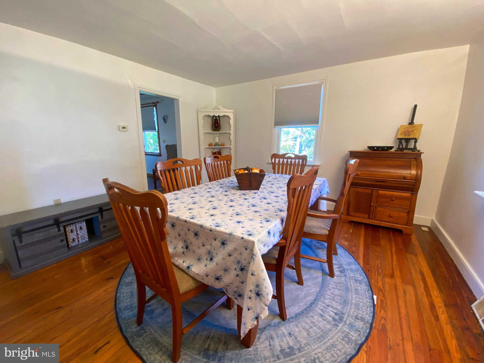 HALFWAY - Residential