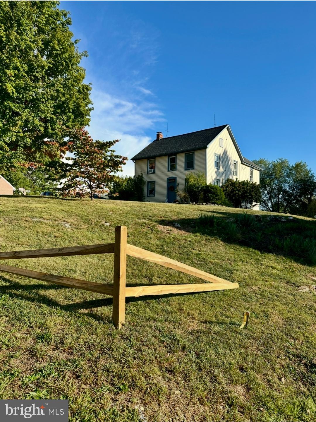 HALFWAY - Residential