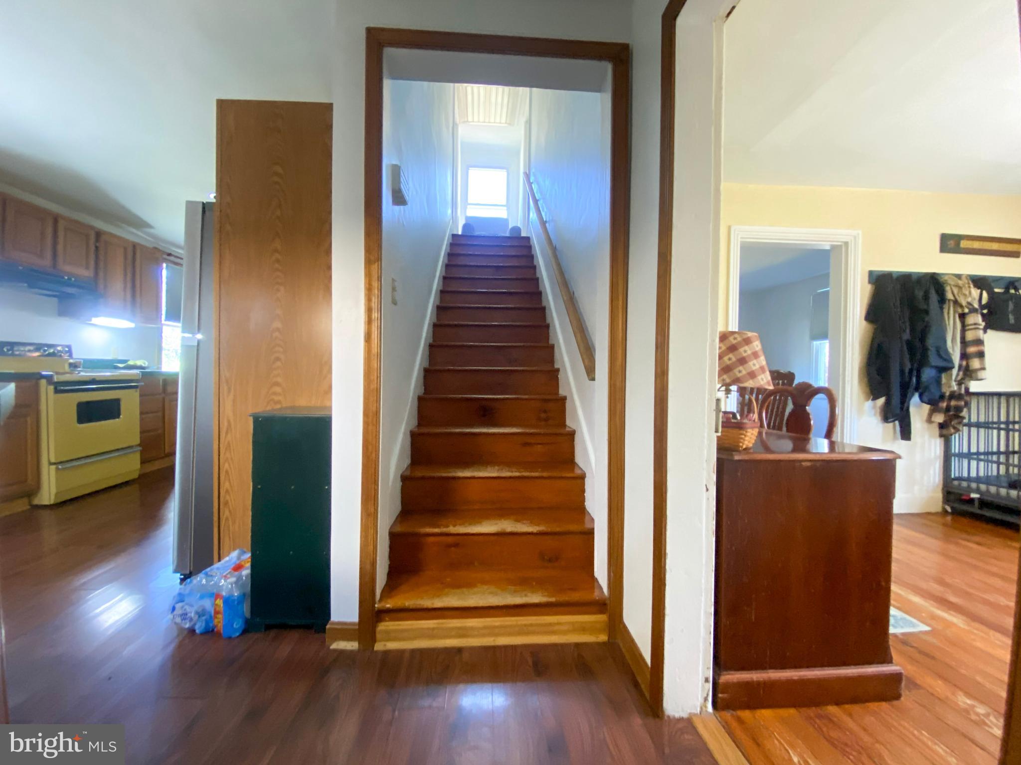 HALFWAY - Residential