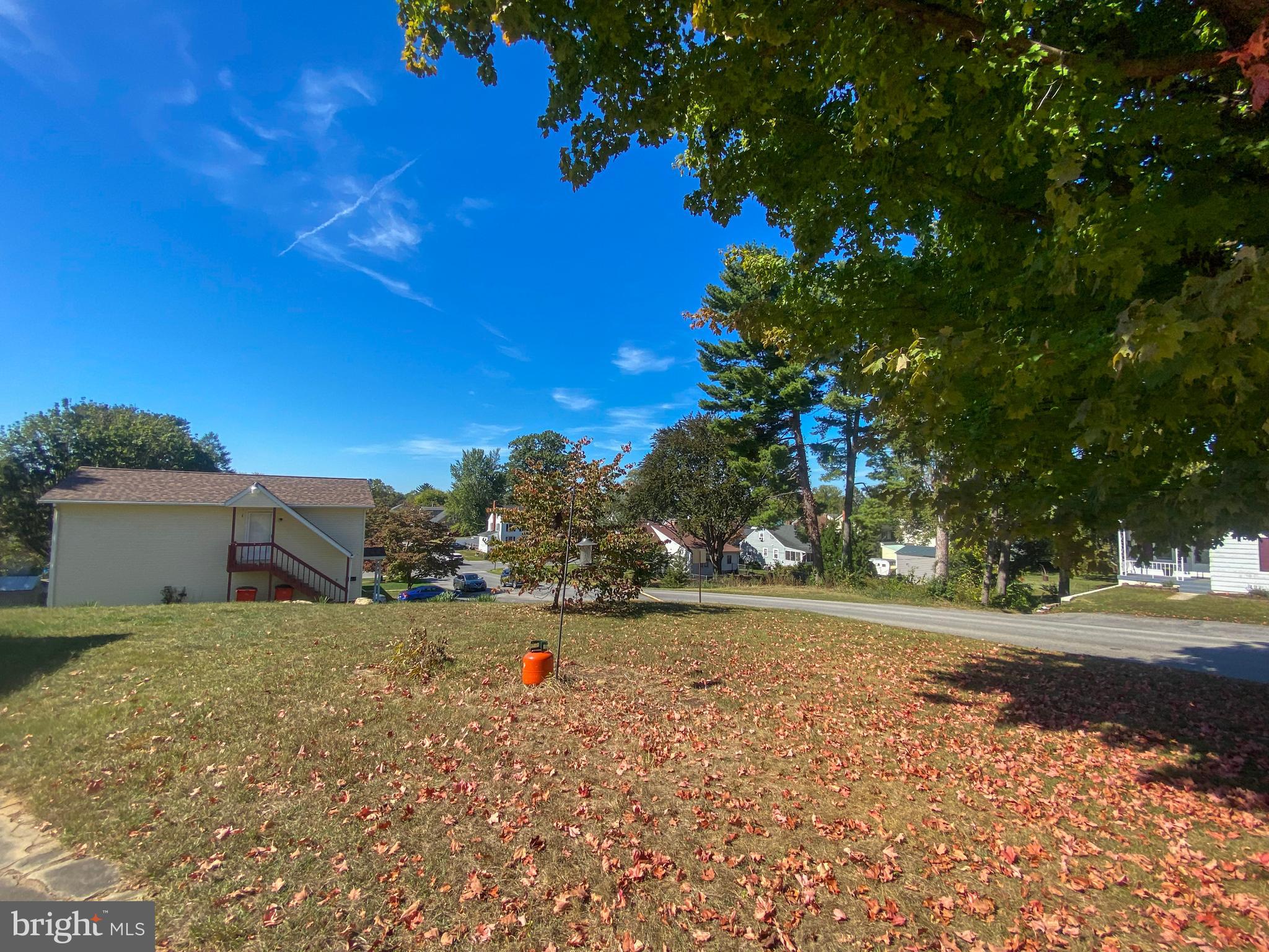 HALFWAY - Residential